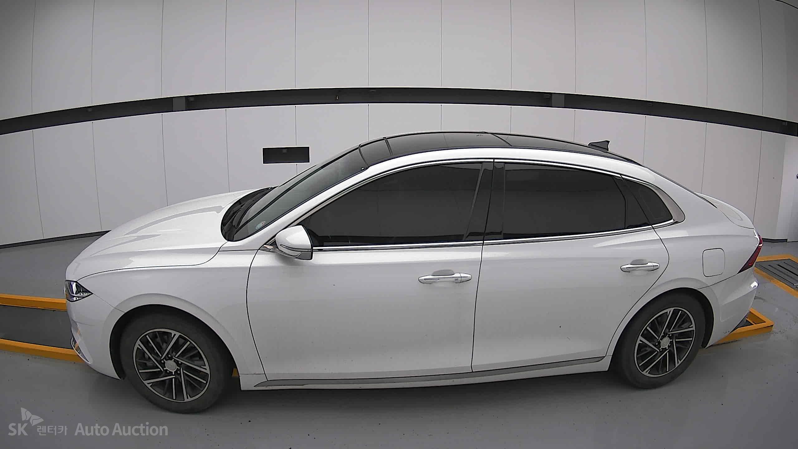 2022 - hyundai grandeur