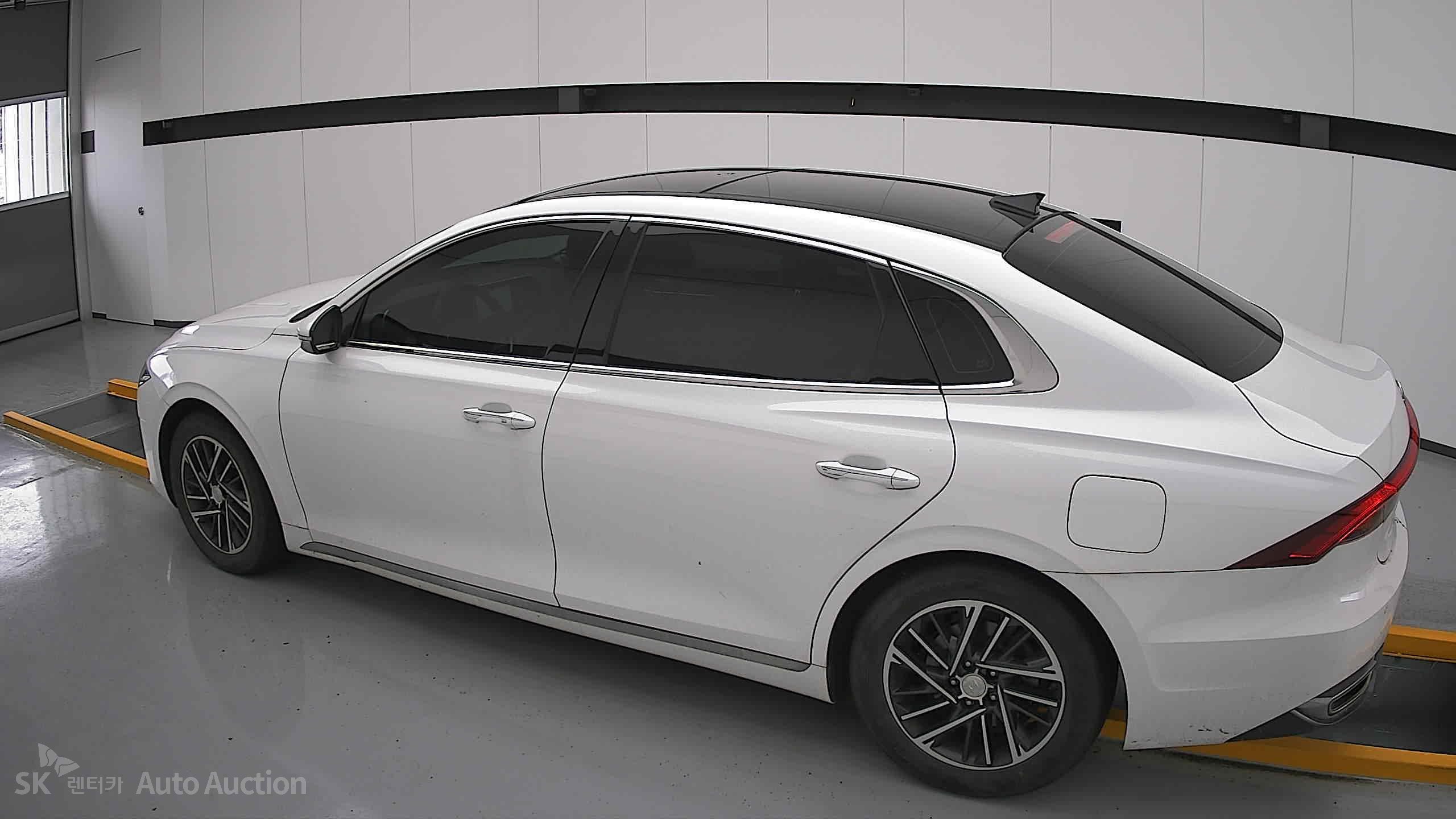 2022 - hyundai grandeur