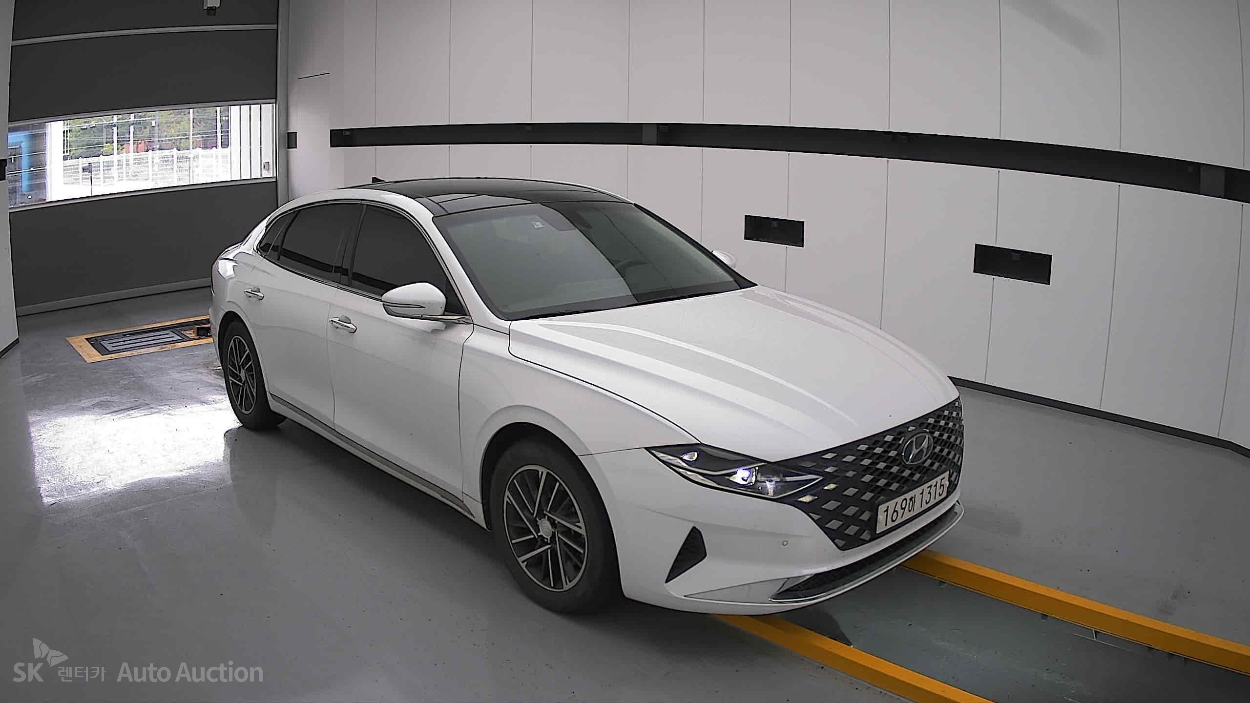 2022 - hyundai grandeur