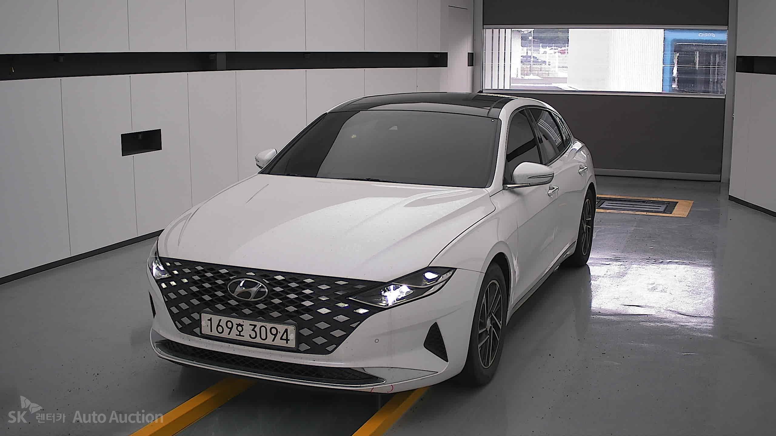 2022 - hyundai grandeur