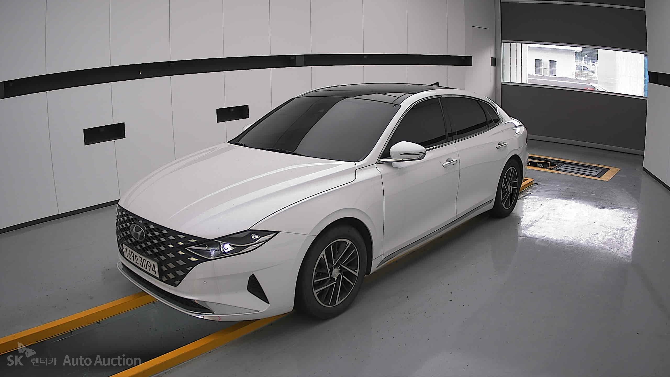 2022 - hyundai grandeur