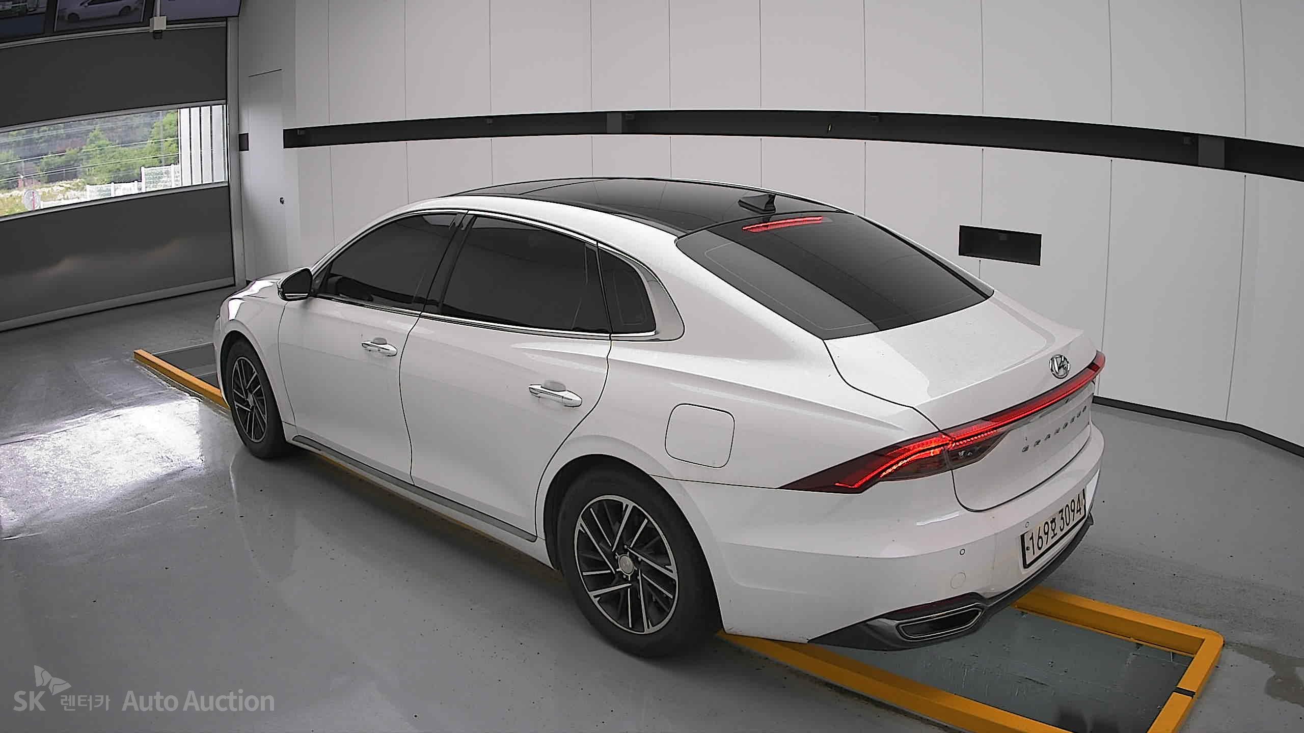 2022 - hyundai grandeur