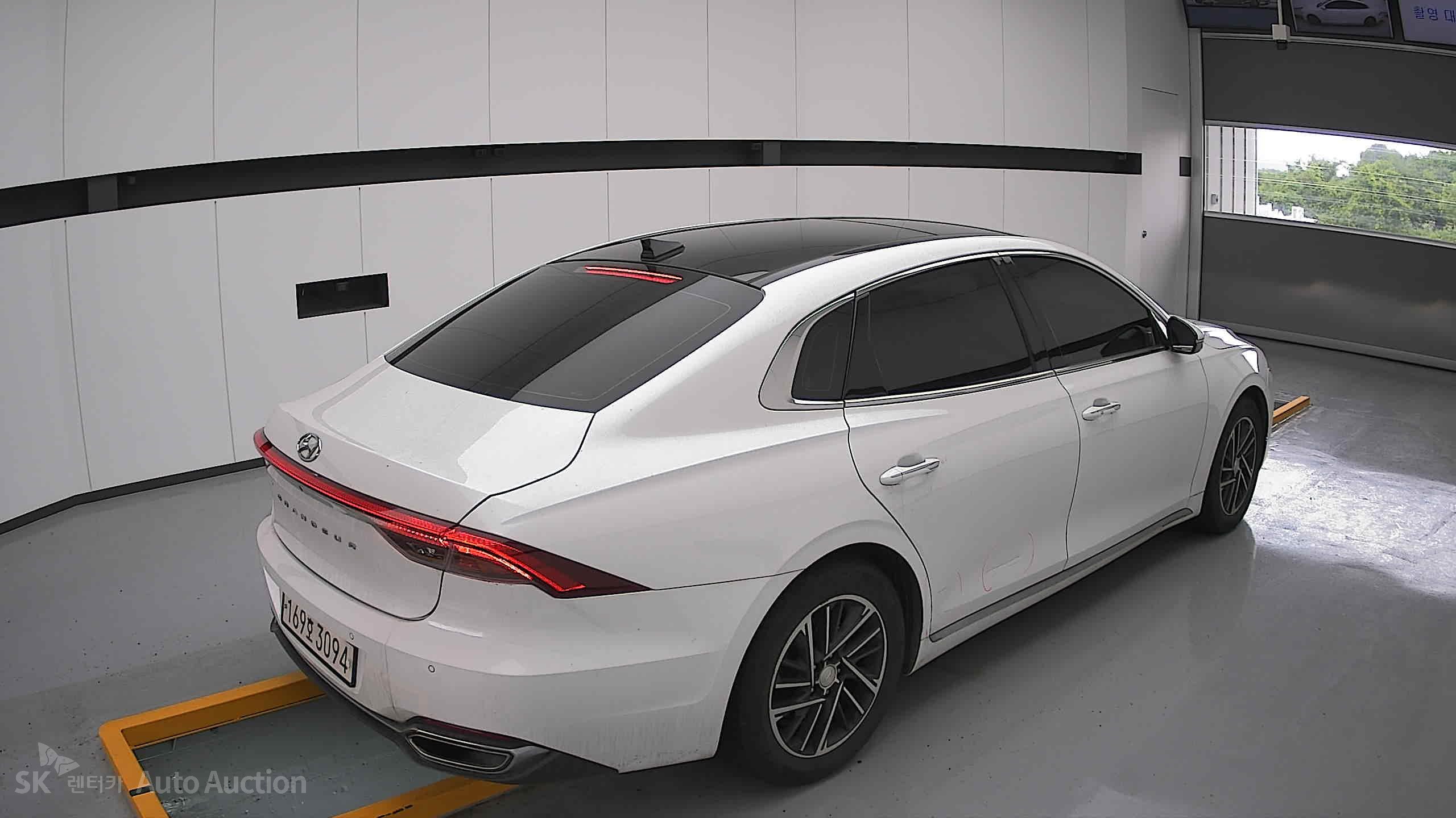 2022 - hyundai grandeur