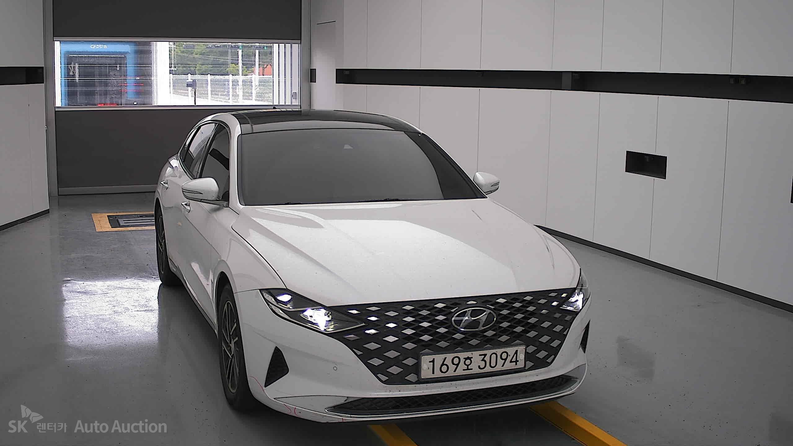 2022 - hyundai grandeur