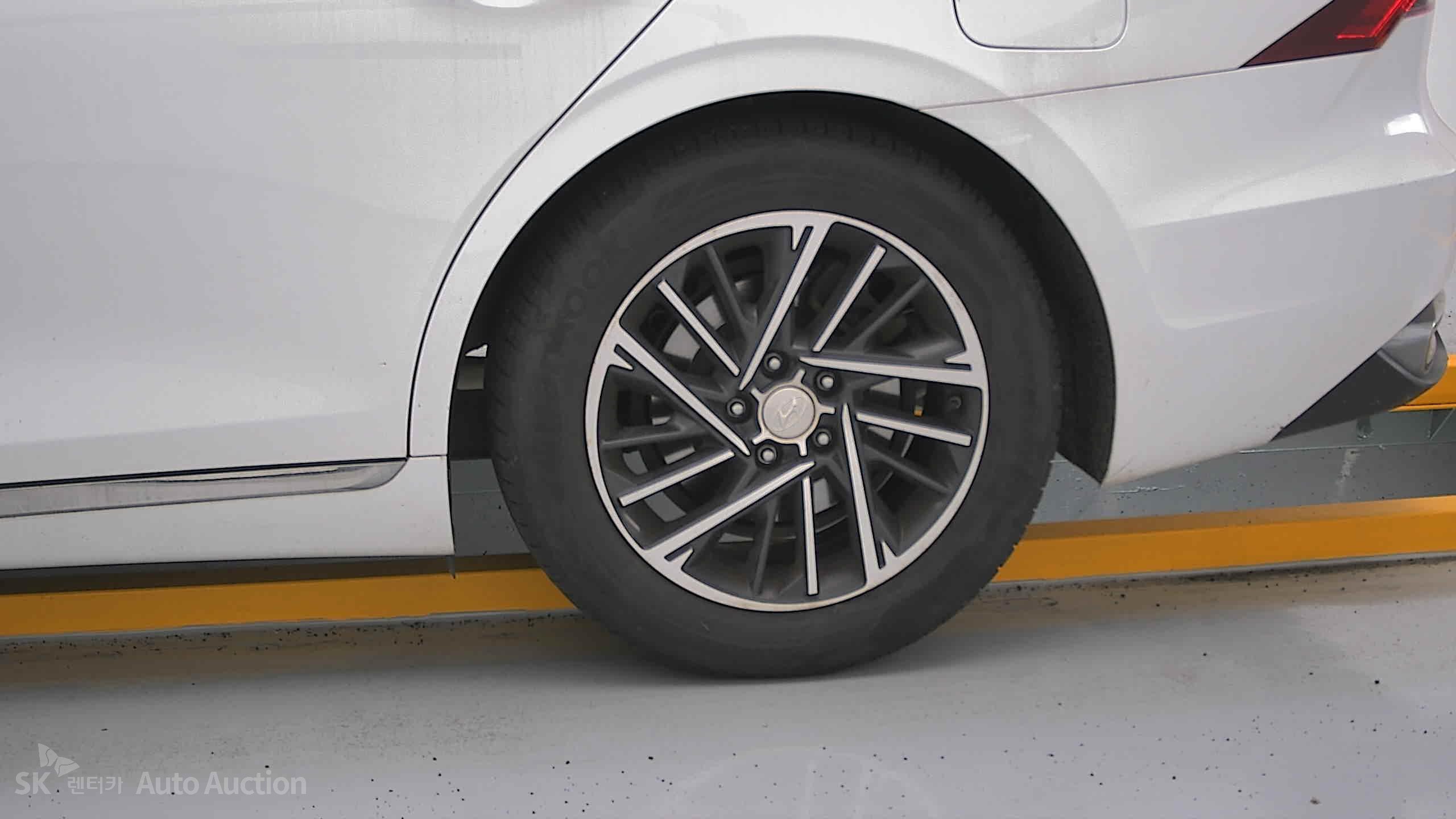 2022 - hyundai grandeur