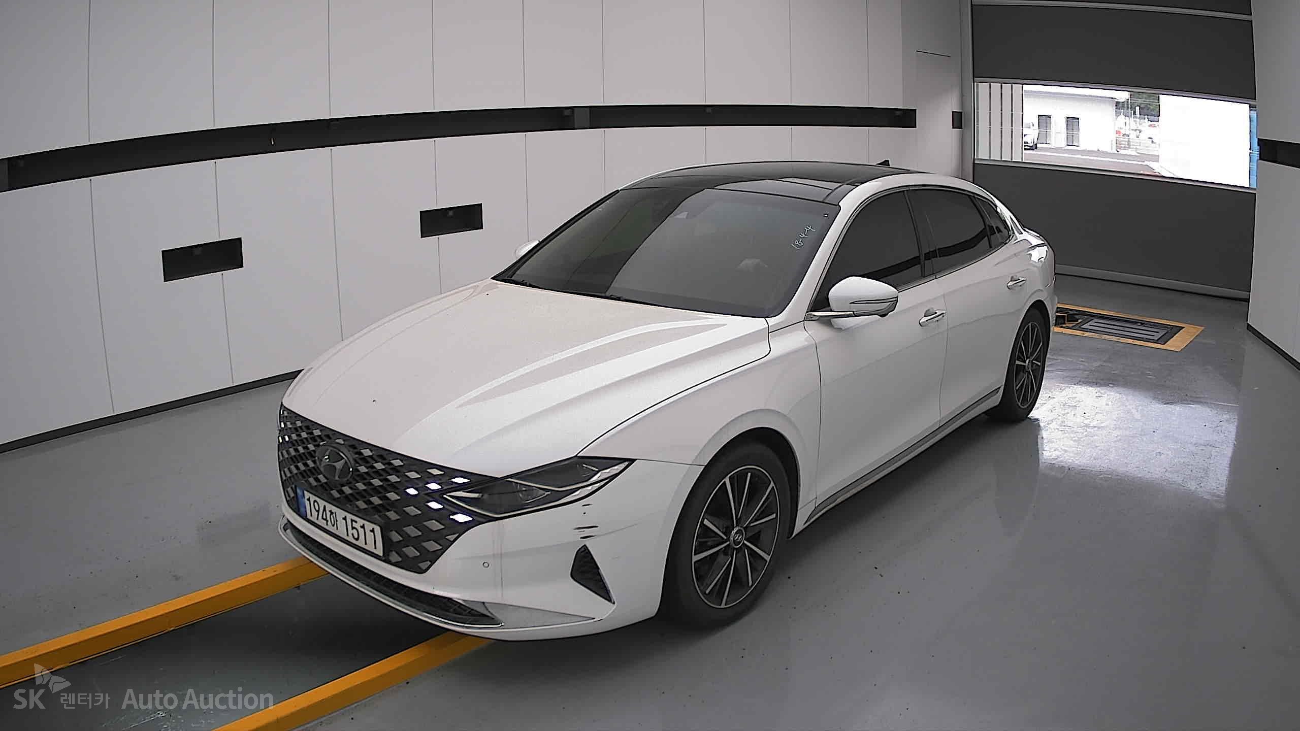 2022 - hyundai grandeur
