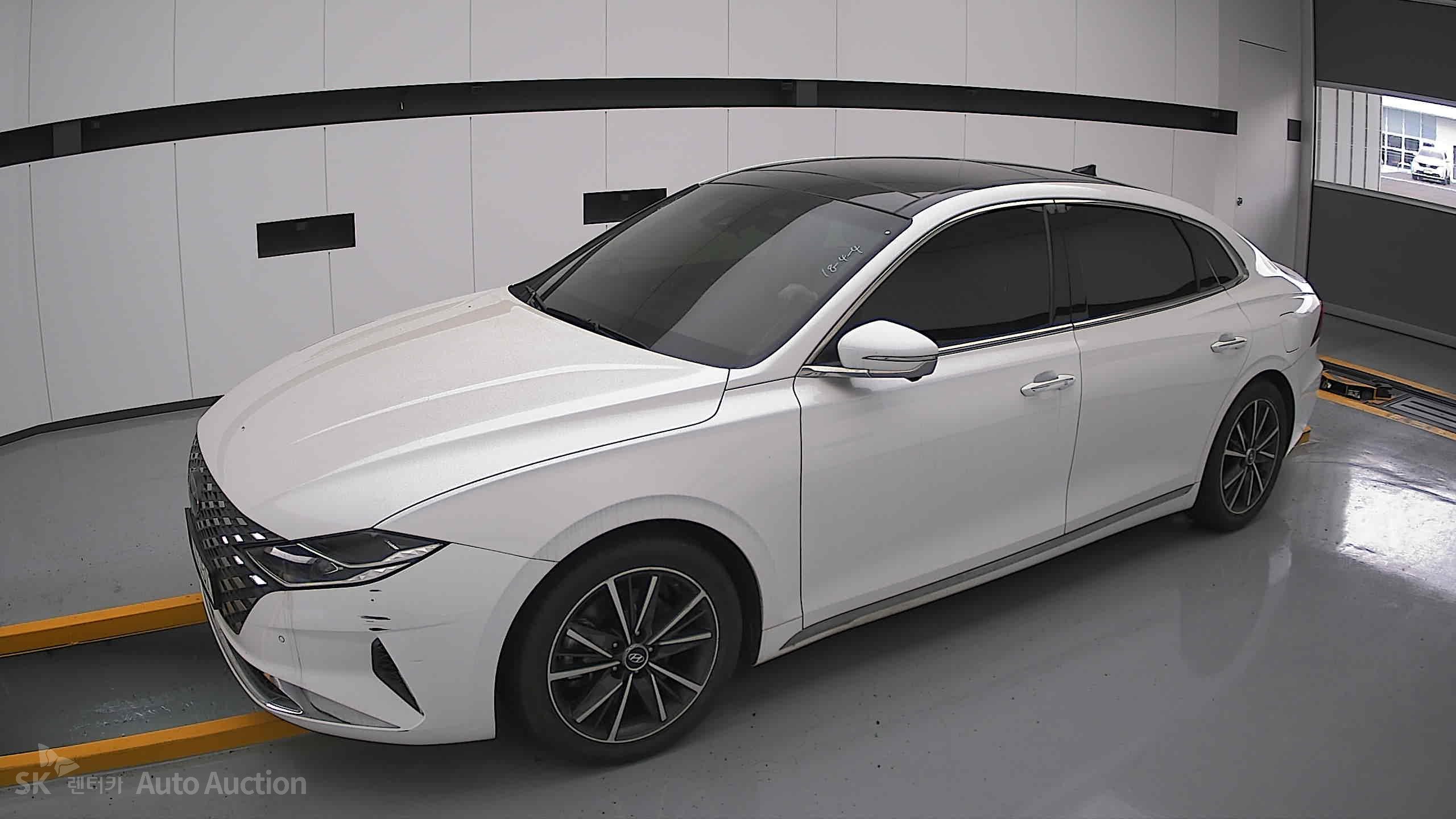 2022 - hyundai grandeur