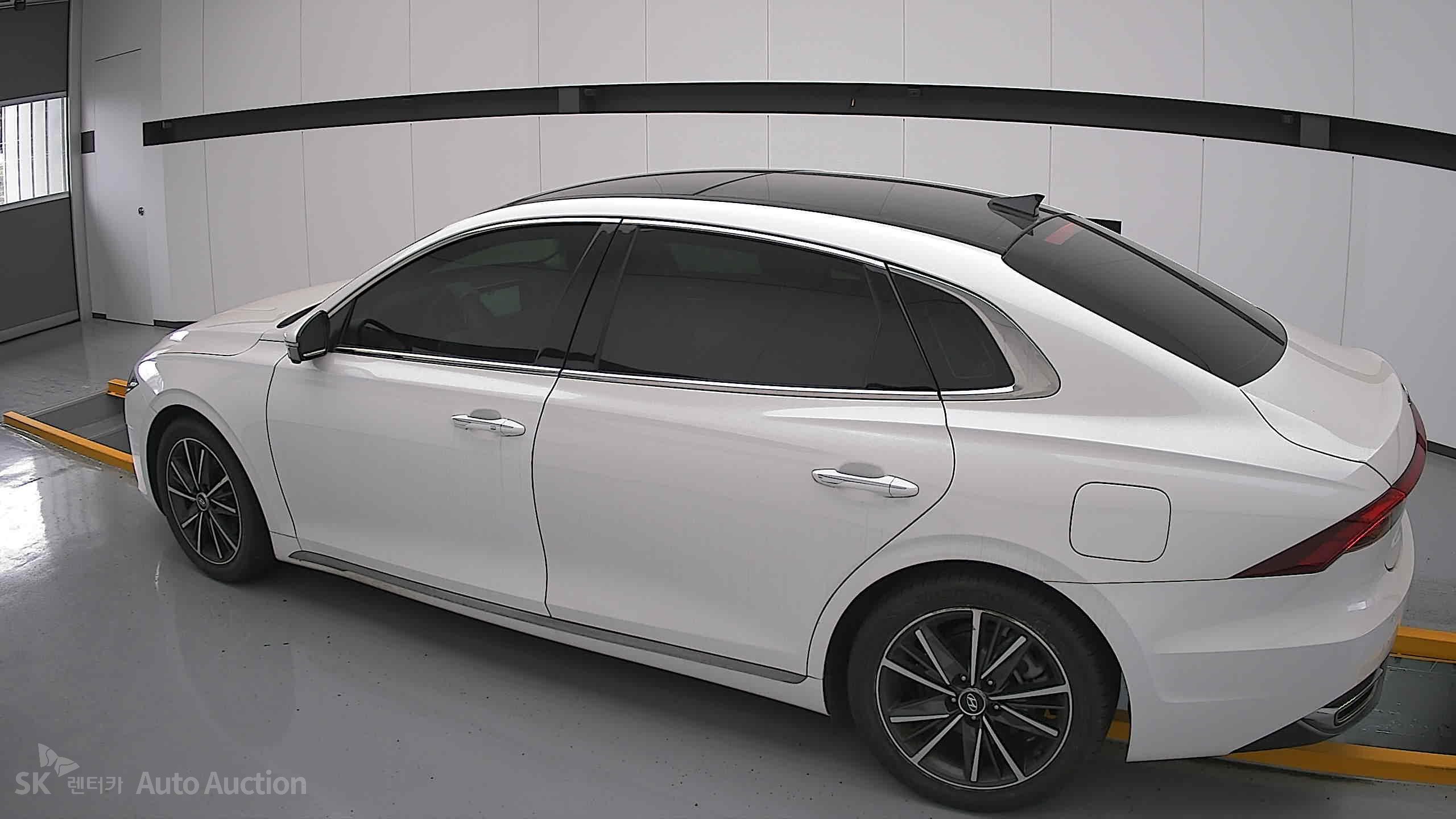 2022 - hyundai grandeur