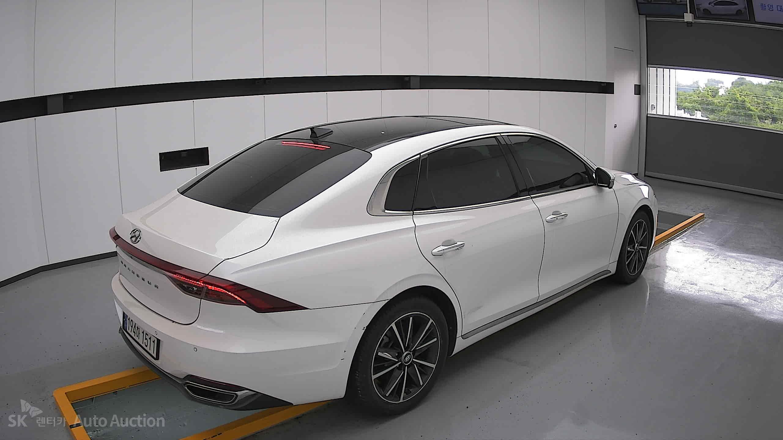 2022 - hyundai grandeur