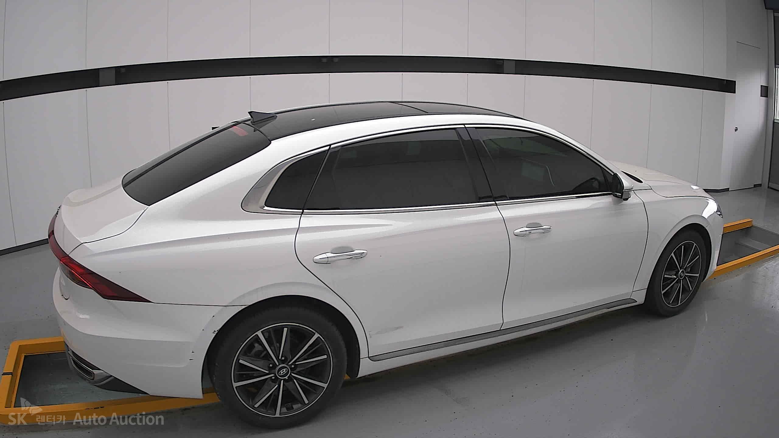 2022 - hyundai grandeur