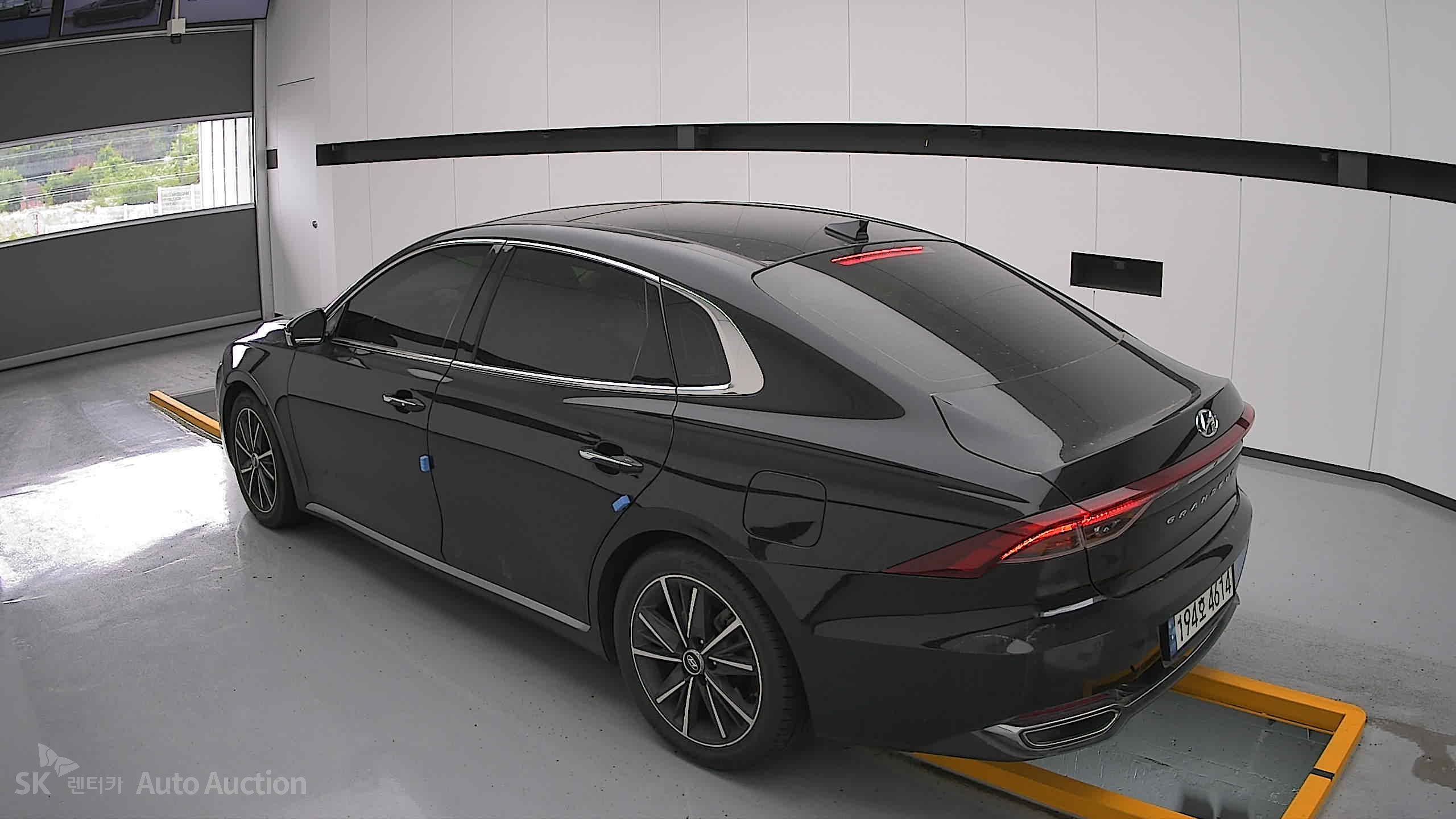 2022 - hyundai grandeur