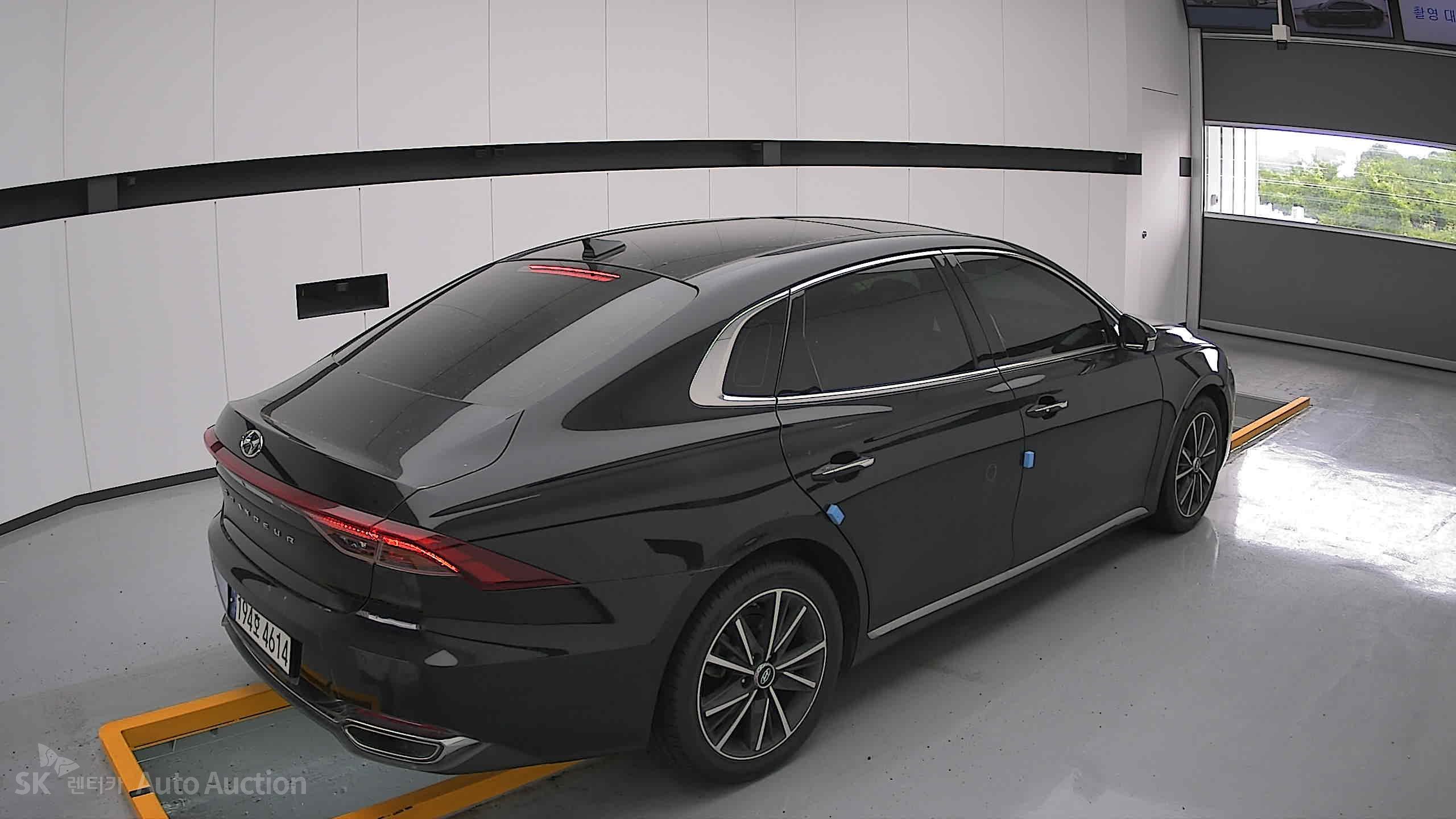2022 - hyundai grandeur