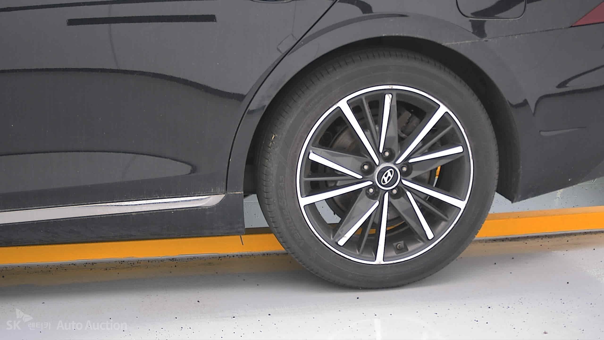 2022 - hyundai grandeur