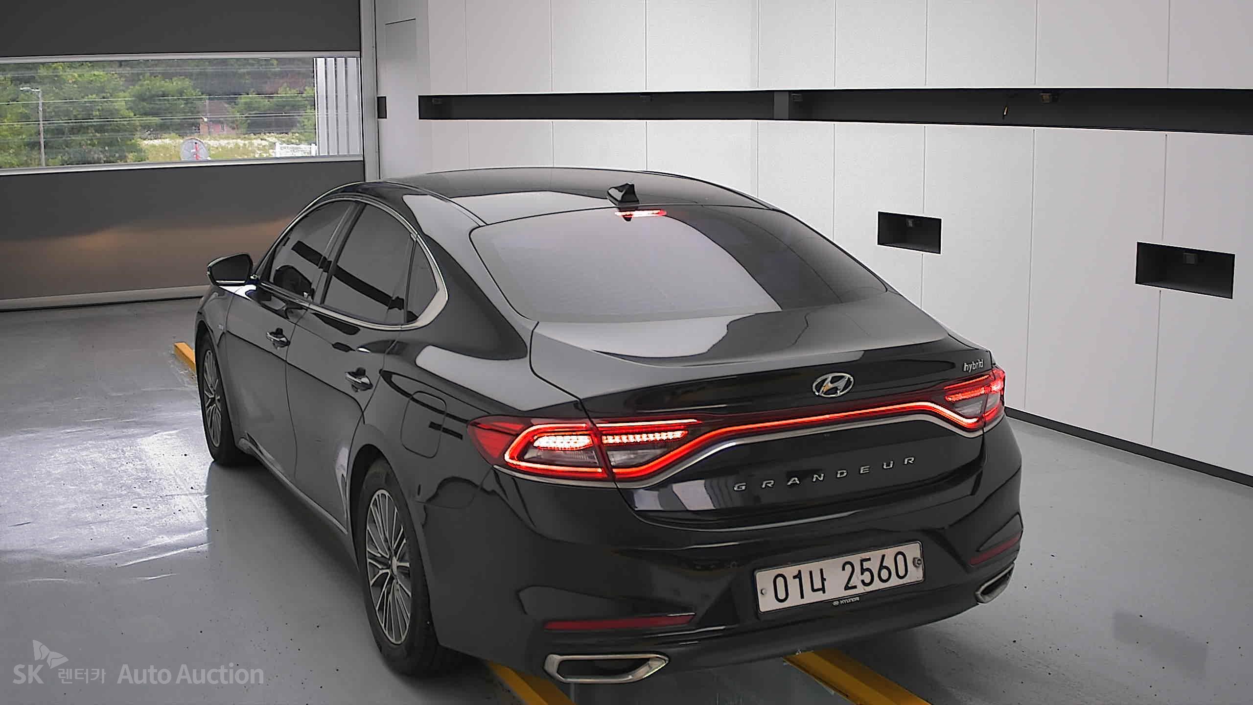 2018 - hyundai grandeur