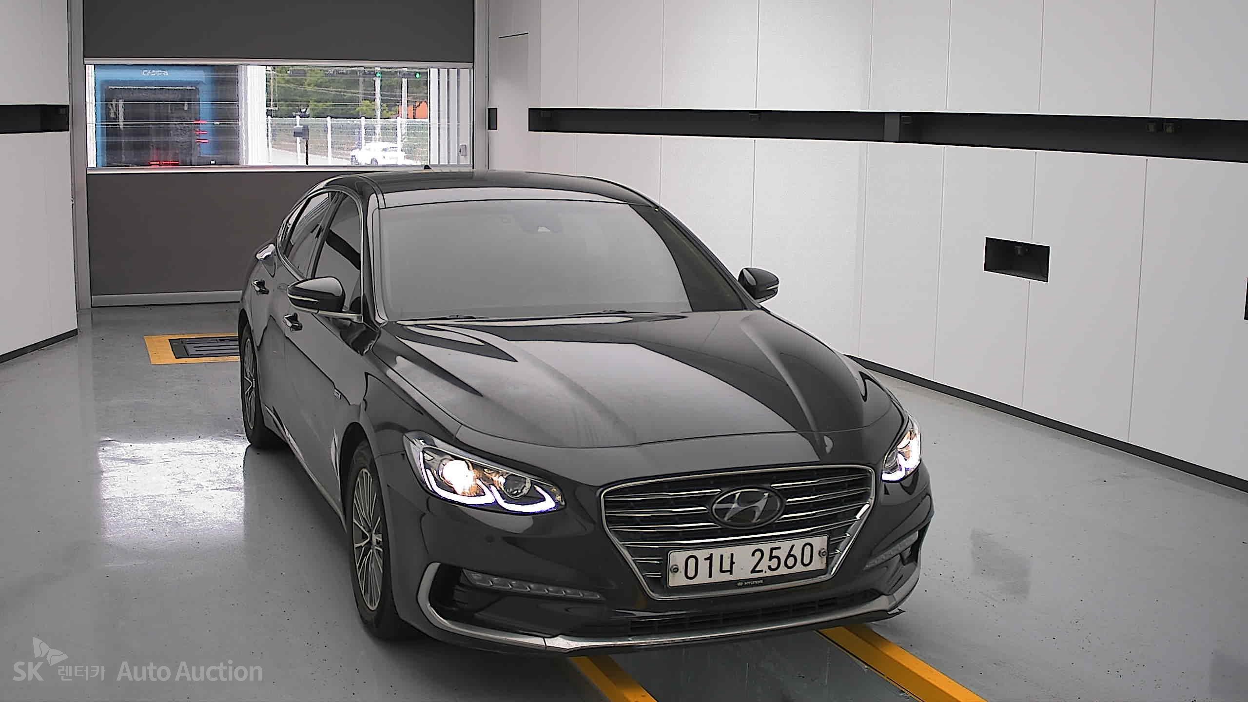 2018 - hyundai grandeur
