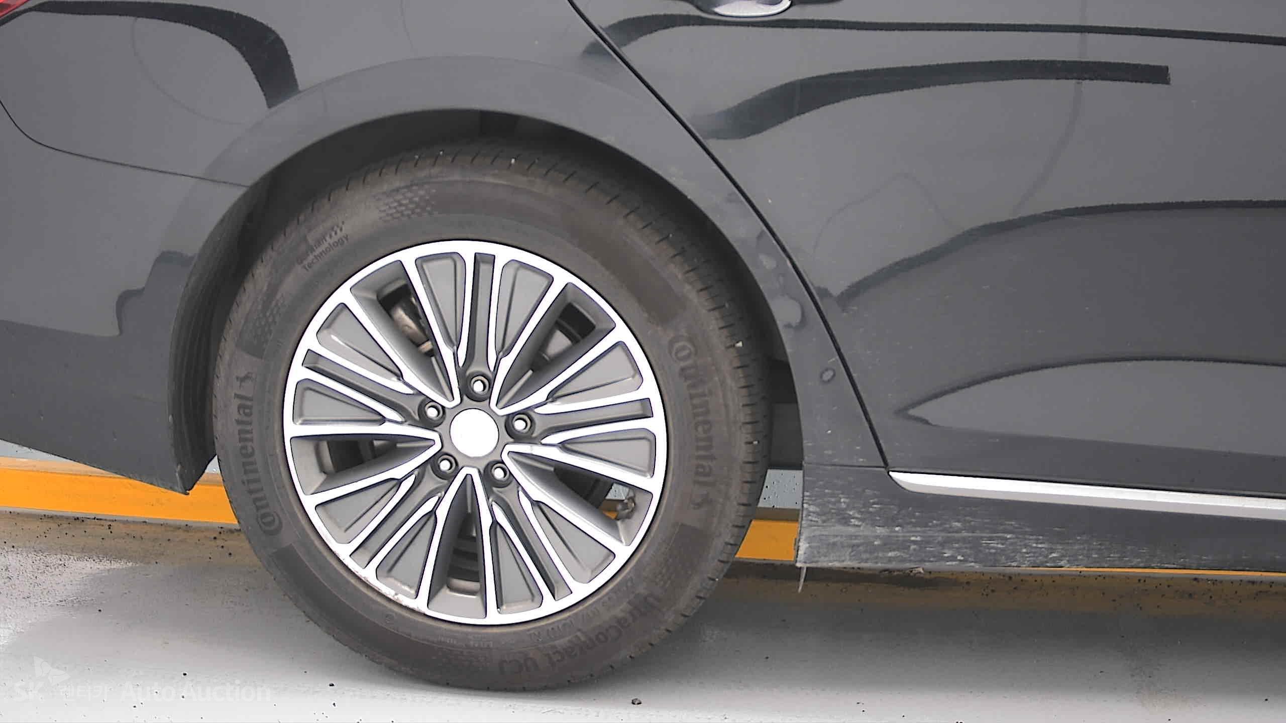 2018 - hyundai grandeur