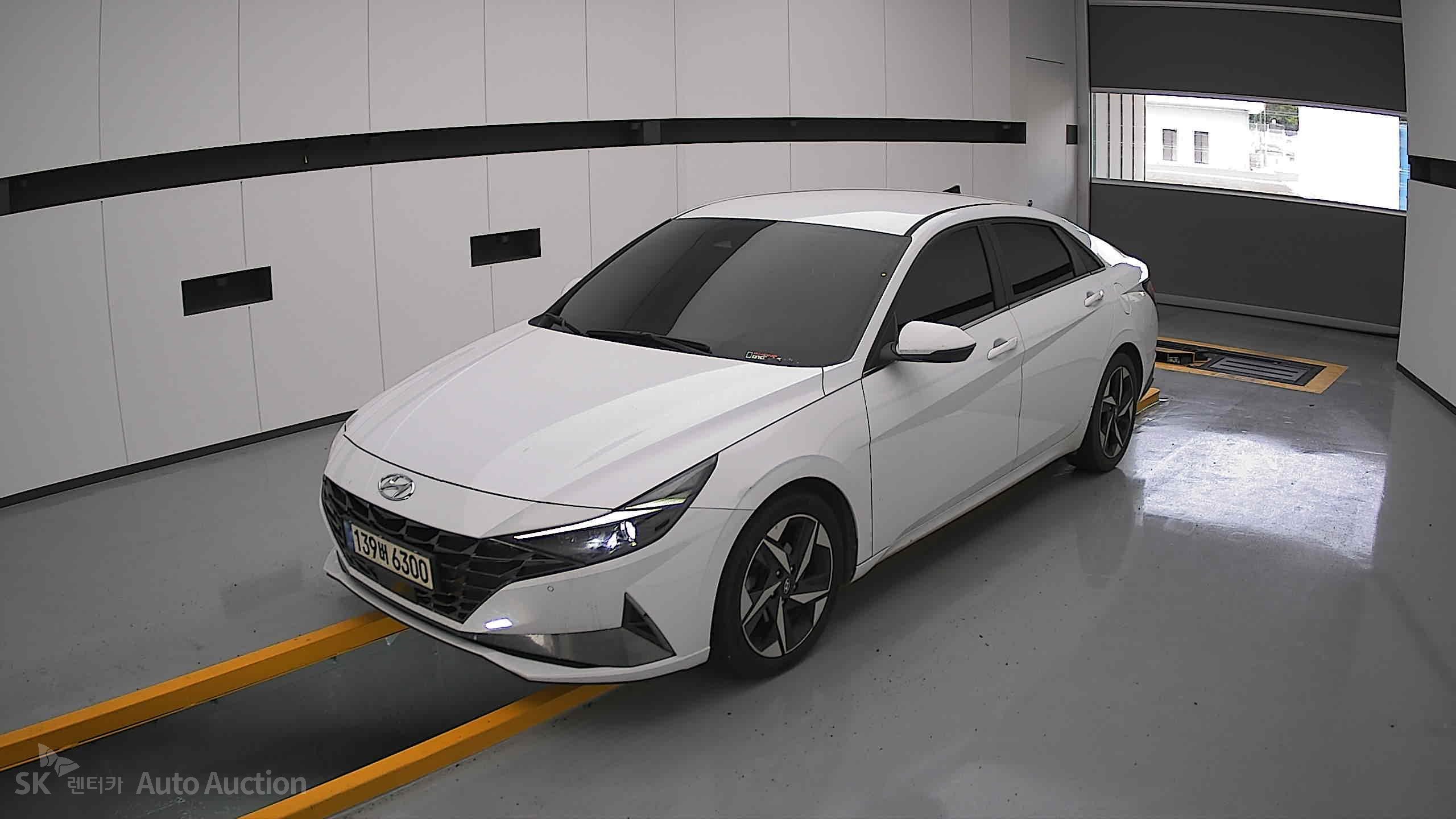 2021 - hyundai avante