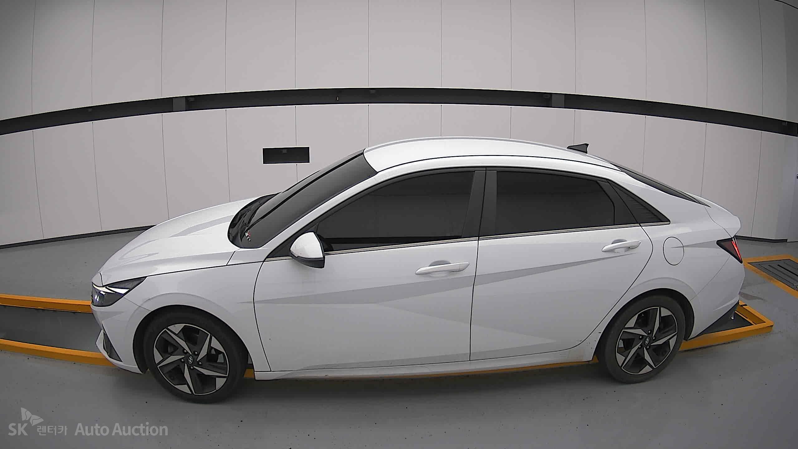 2021 - hyundai avante
