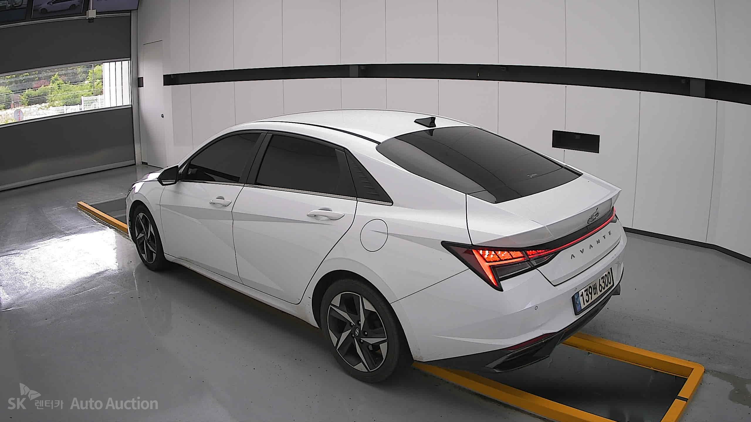 2021 - hyundai avante