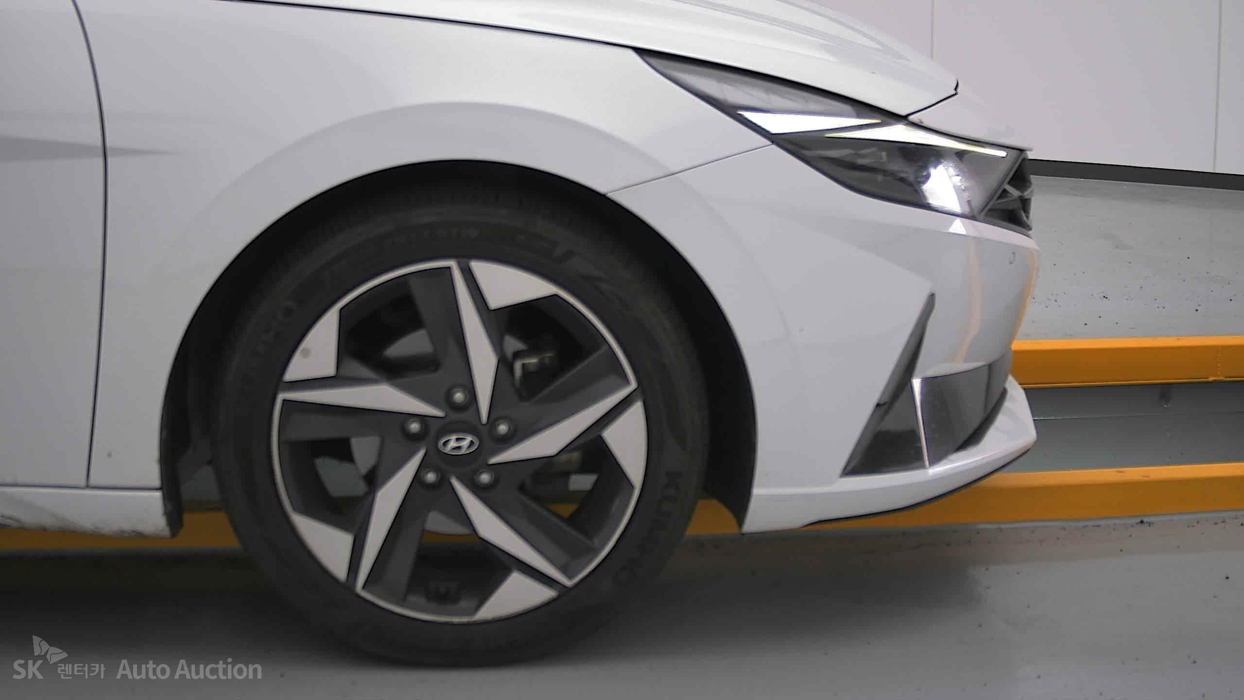 2021 - hyundai avante