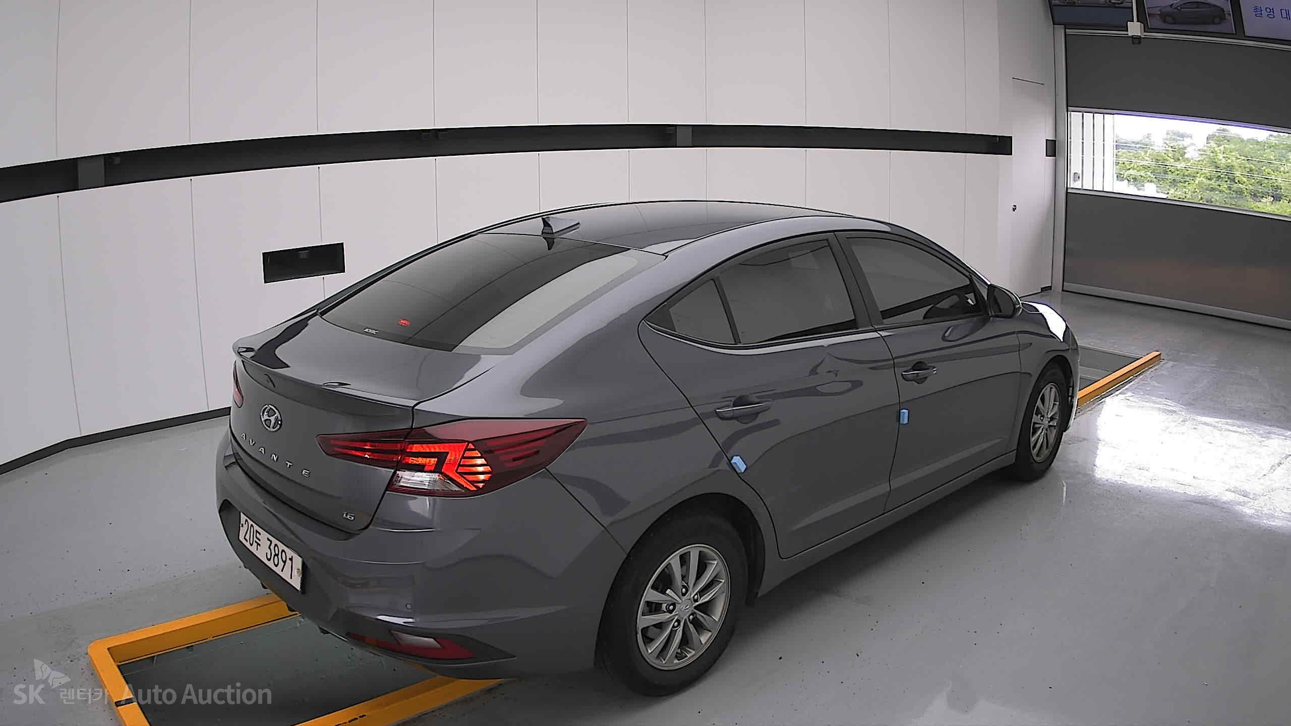 2019 - hyundai avante ad