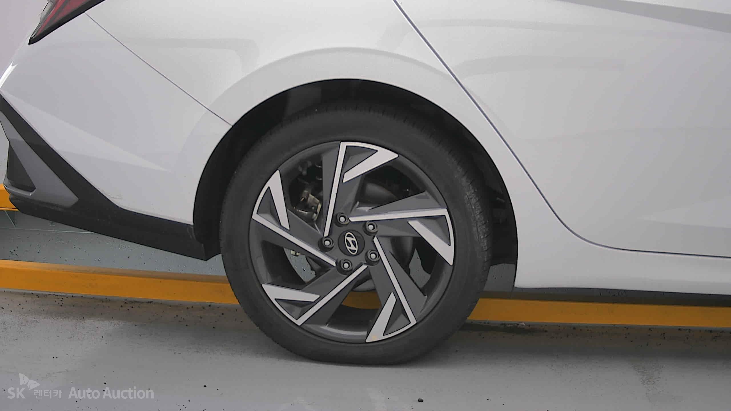 2024 - hyundai avante