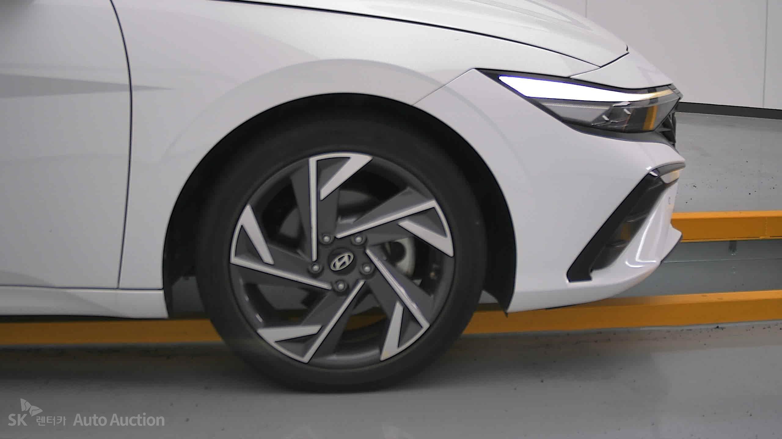 2024 - hyundai avante