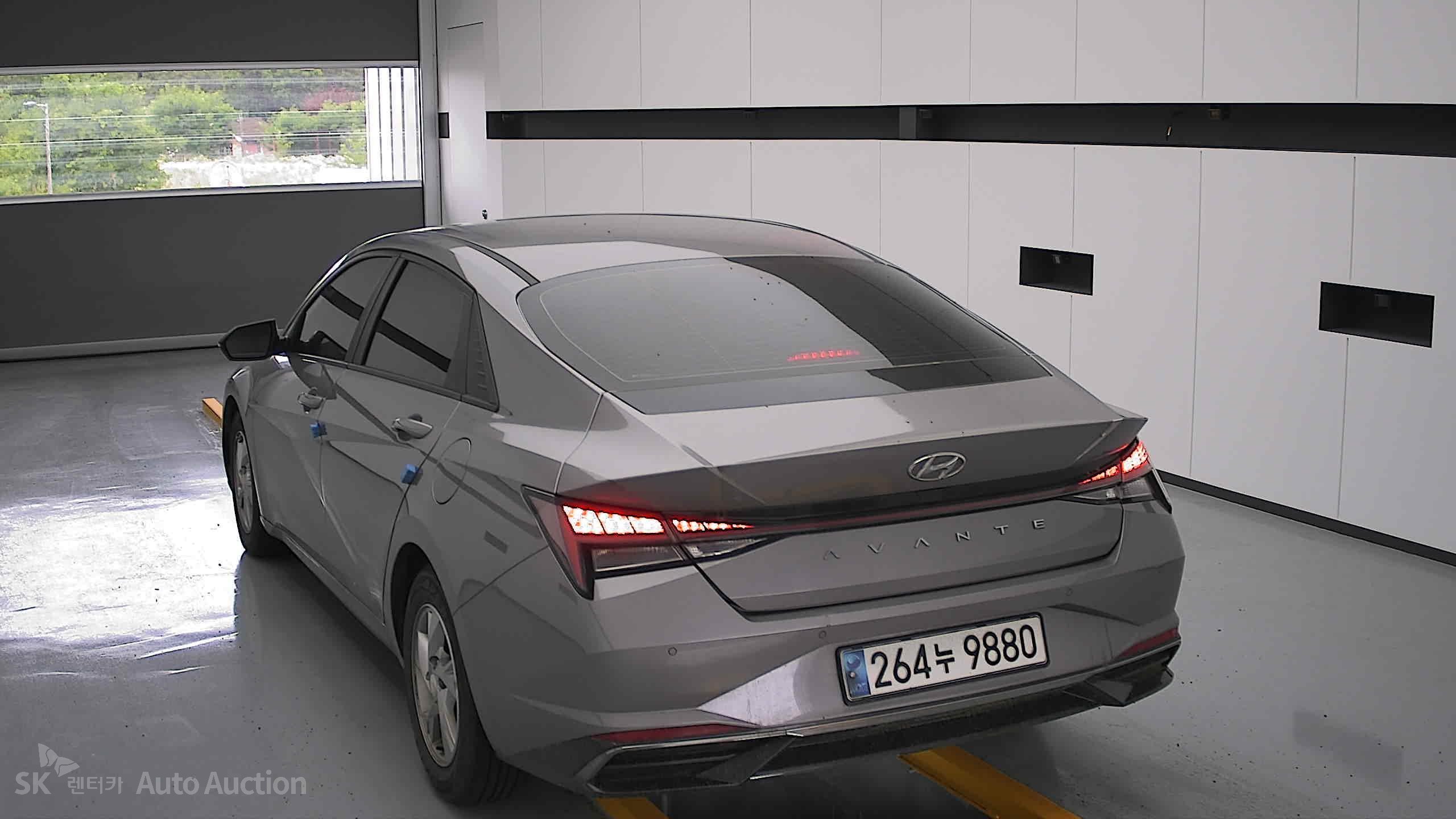 2021 - hyundai avante