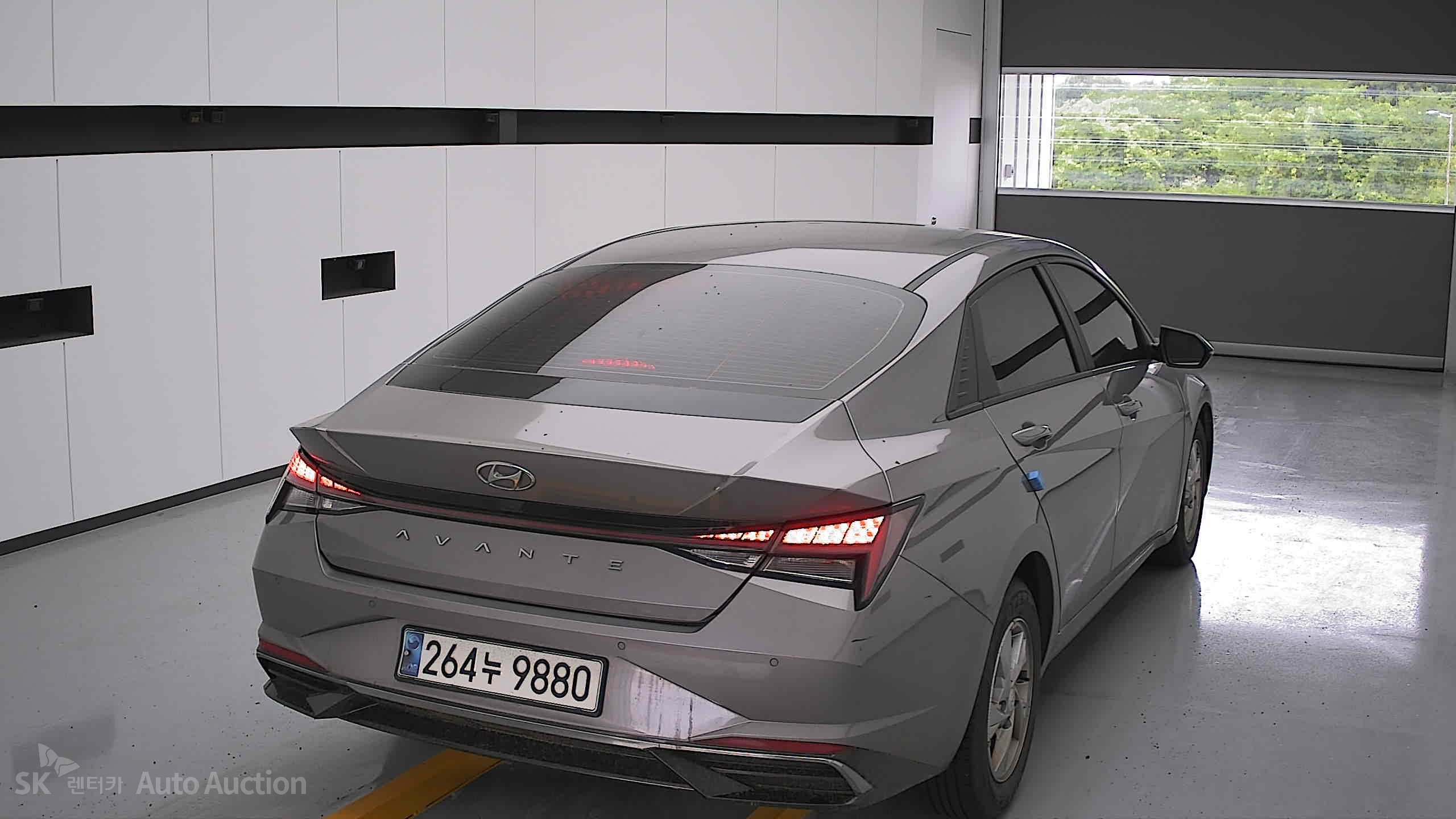 2021 - hyundai avante