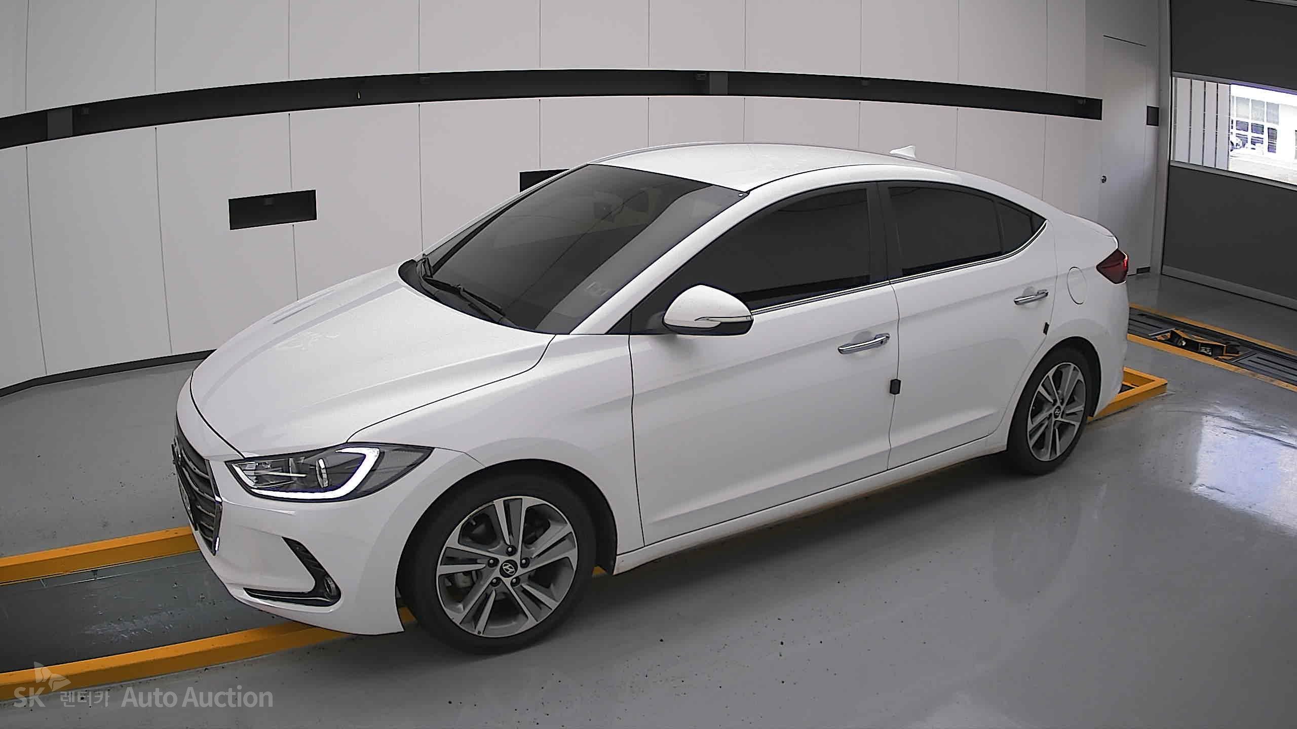 2017 - hyundai avante ad