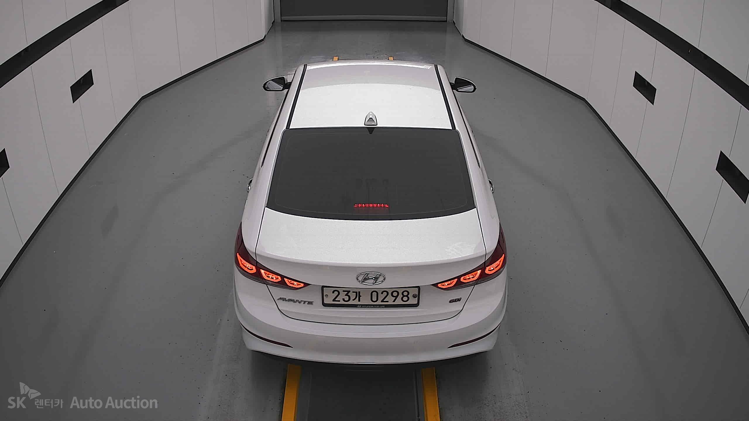 2017 - hyundai avante ad