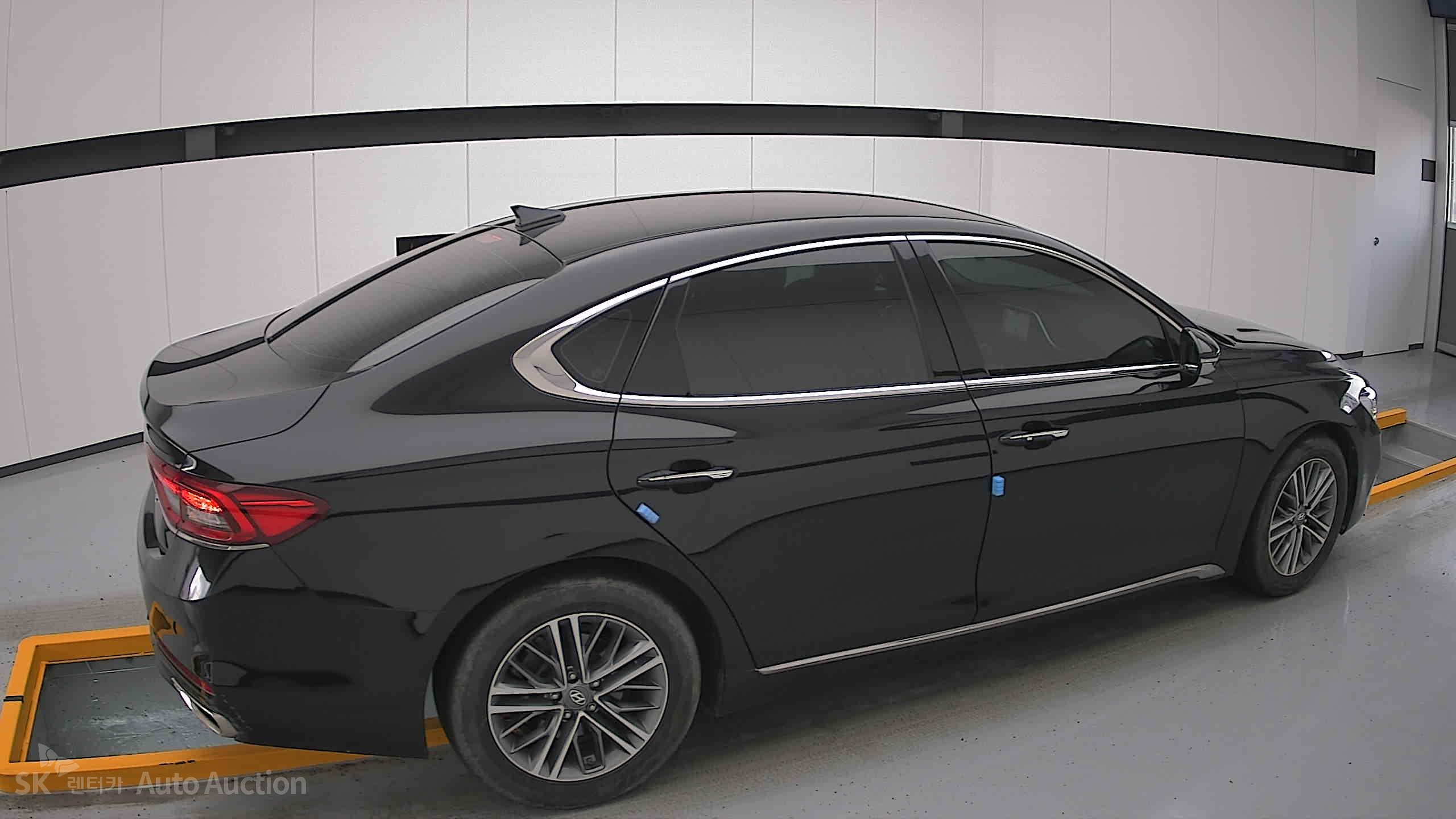 2019 - hyundai grandeur