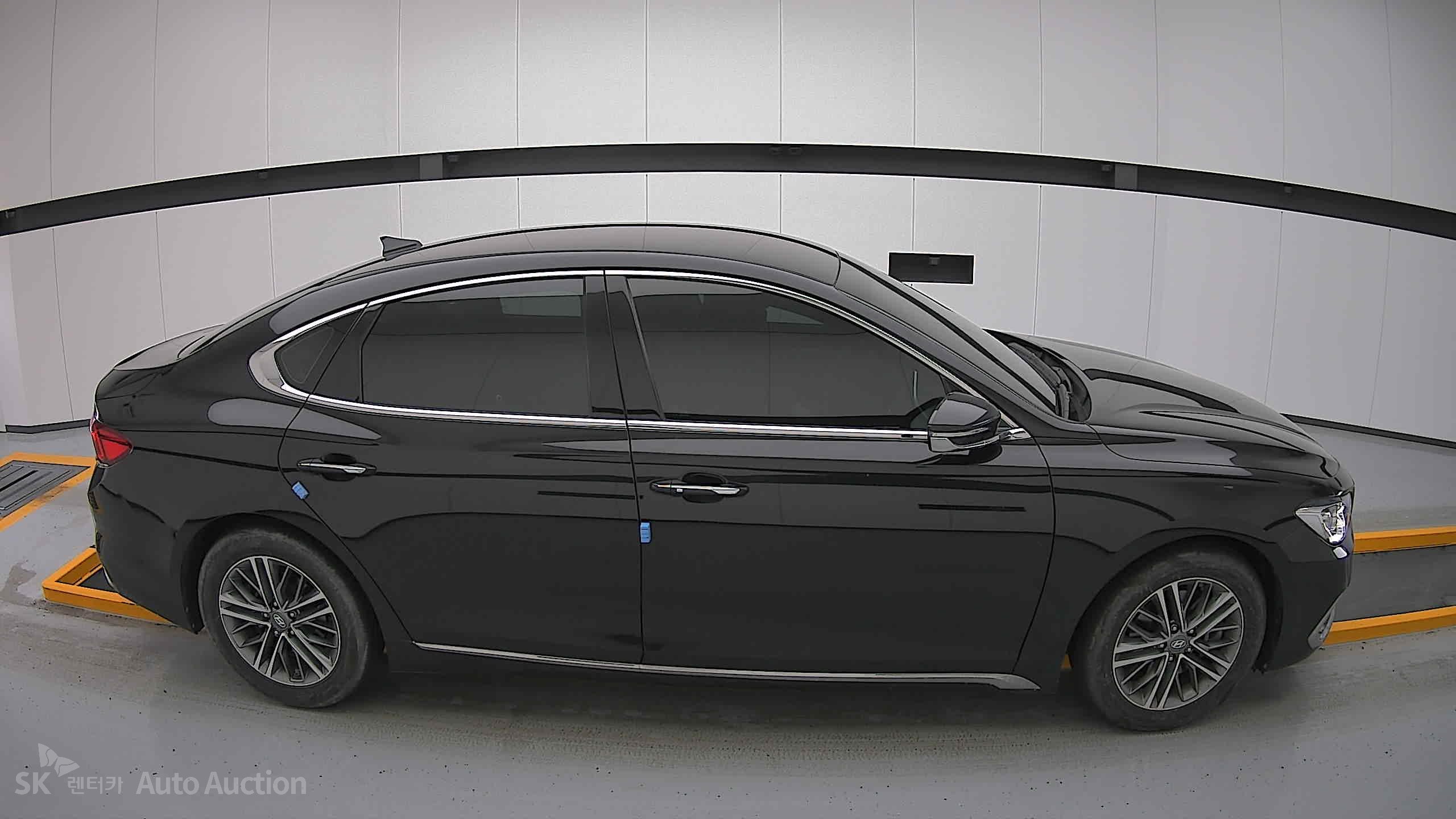 2019 - hyundai grandeur