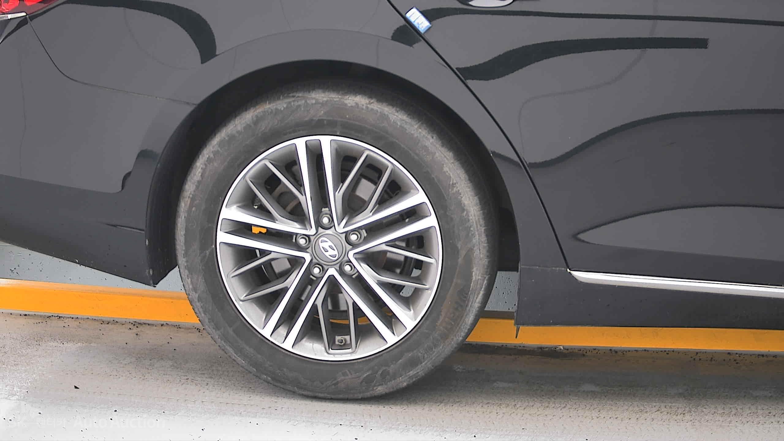 2019 - hyundai grandeur