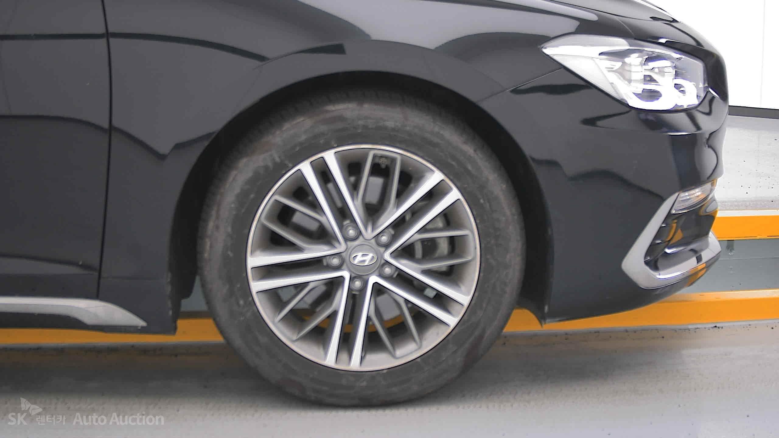 2019 - hyundai grandeur