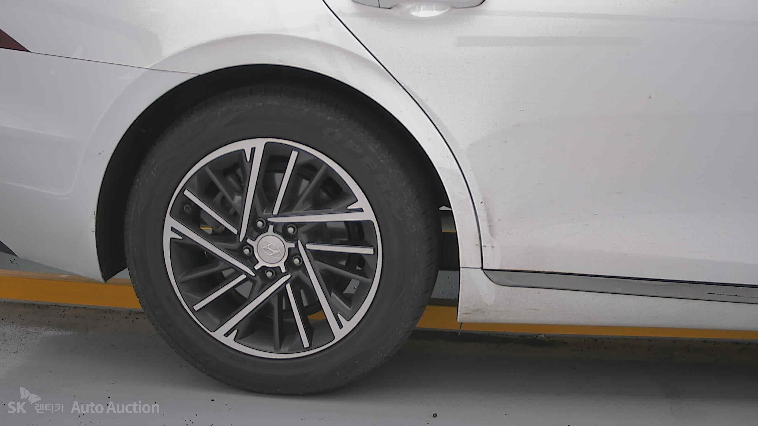 2022 - hyundai grandeur