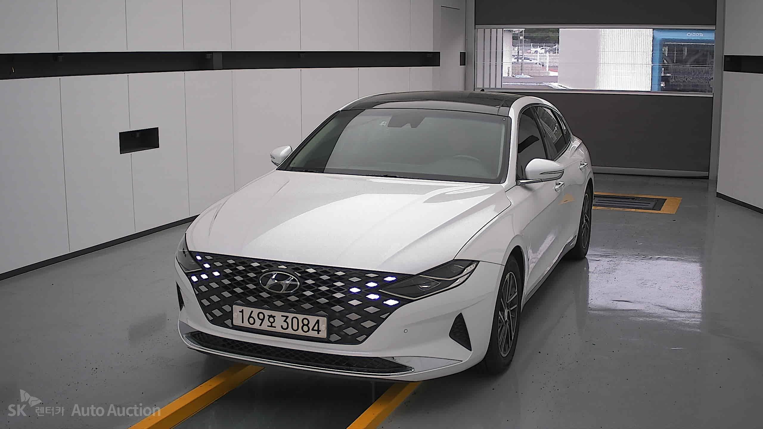 2022 - hyundai grandeur