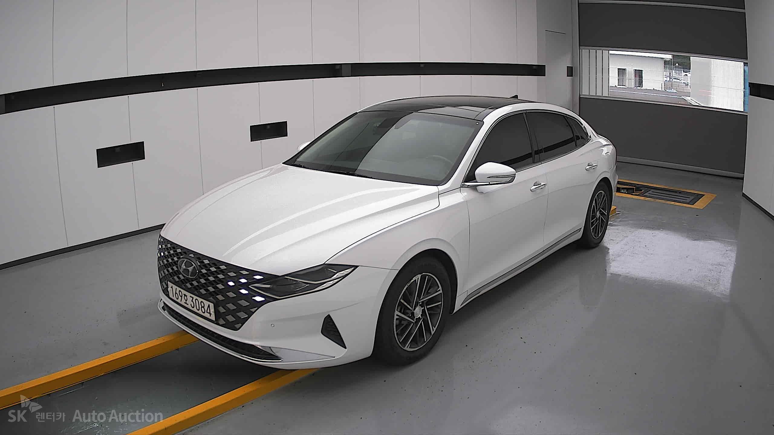2022 - hyundai grandeur