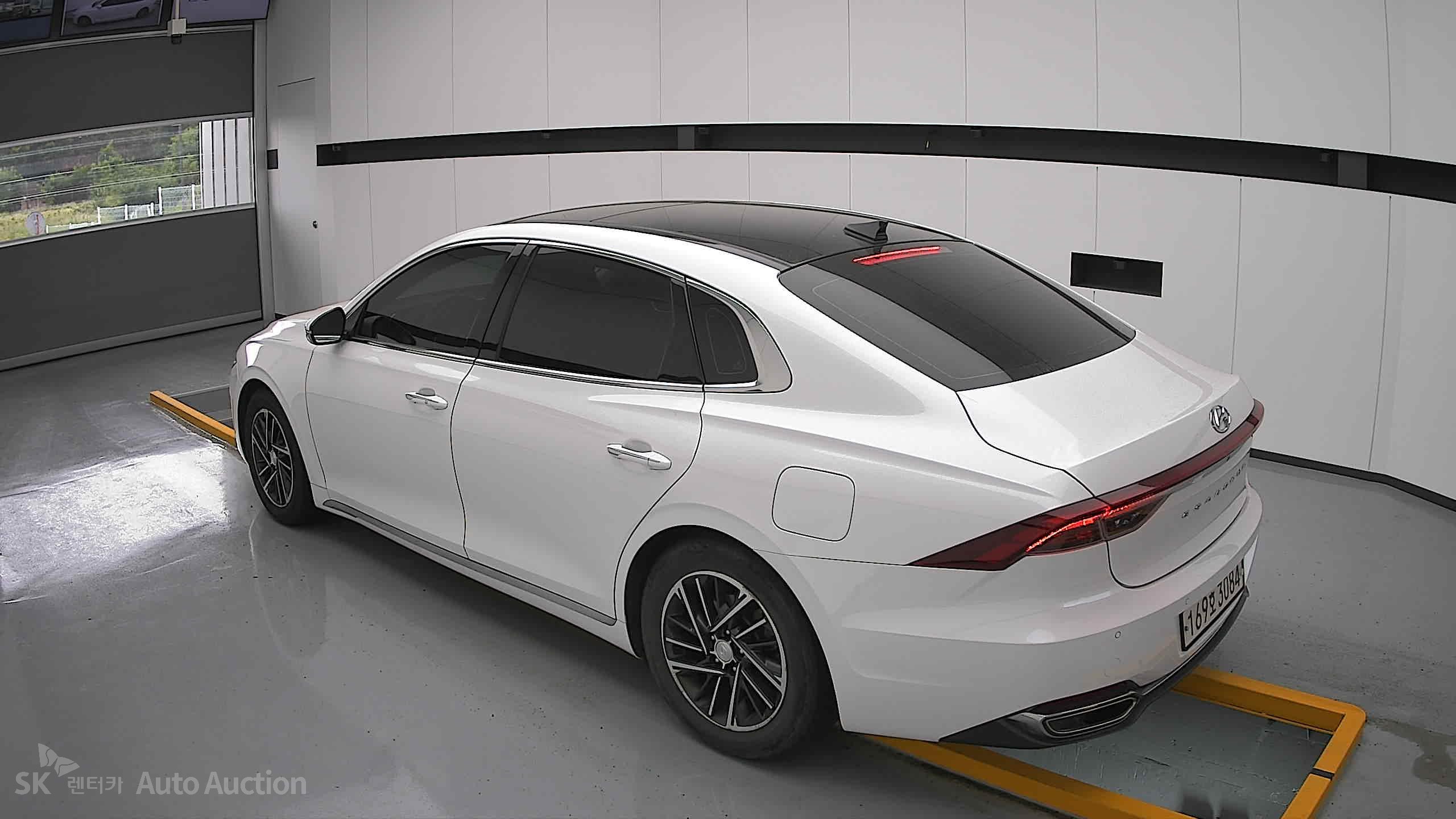 2022 - hyundai grandeur