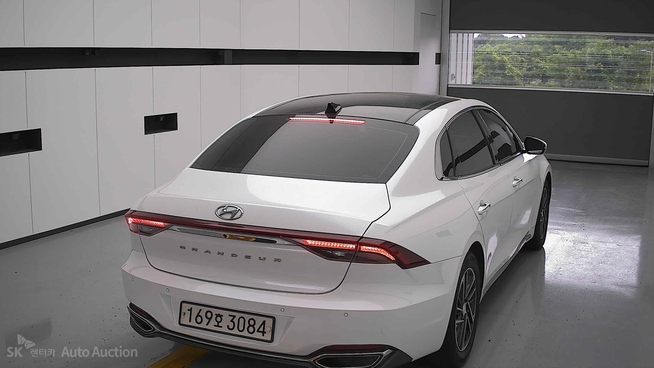 2022 - hyundai grandeur