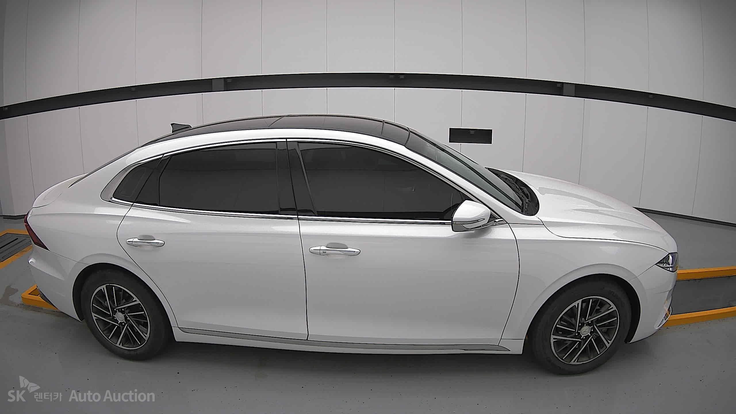 2022 - hyundai grandeur
