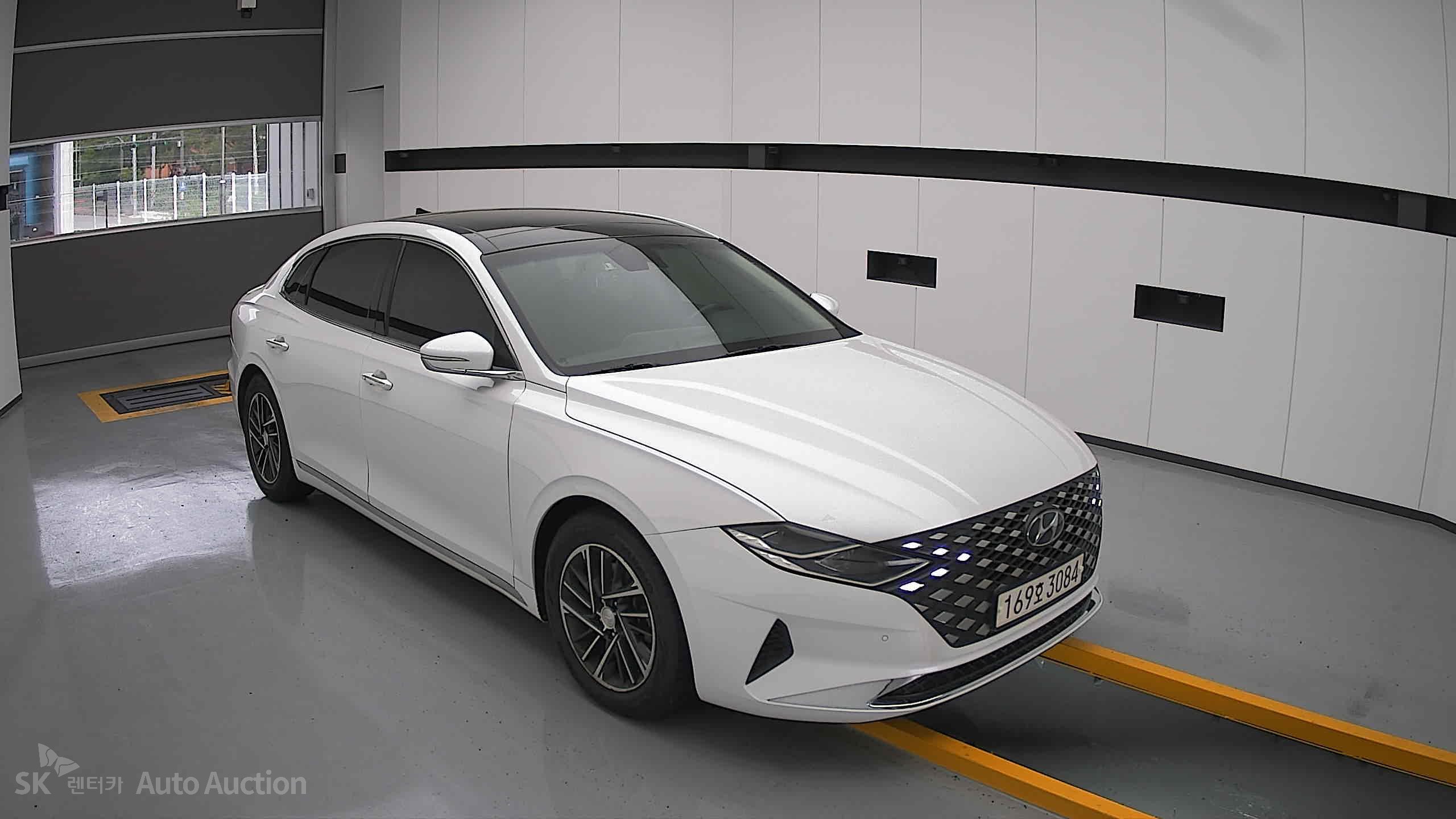 2022 - hyundai grandeur