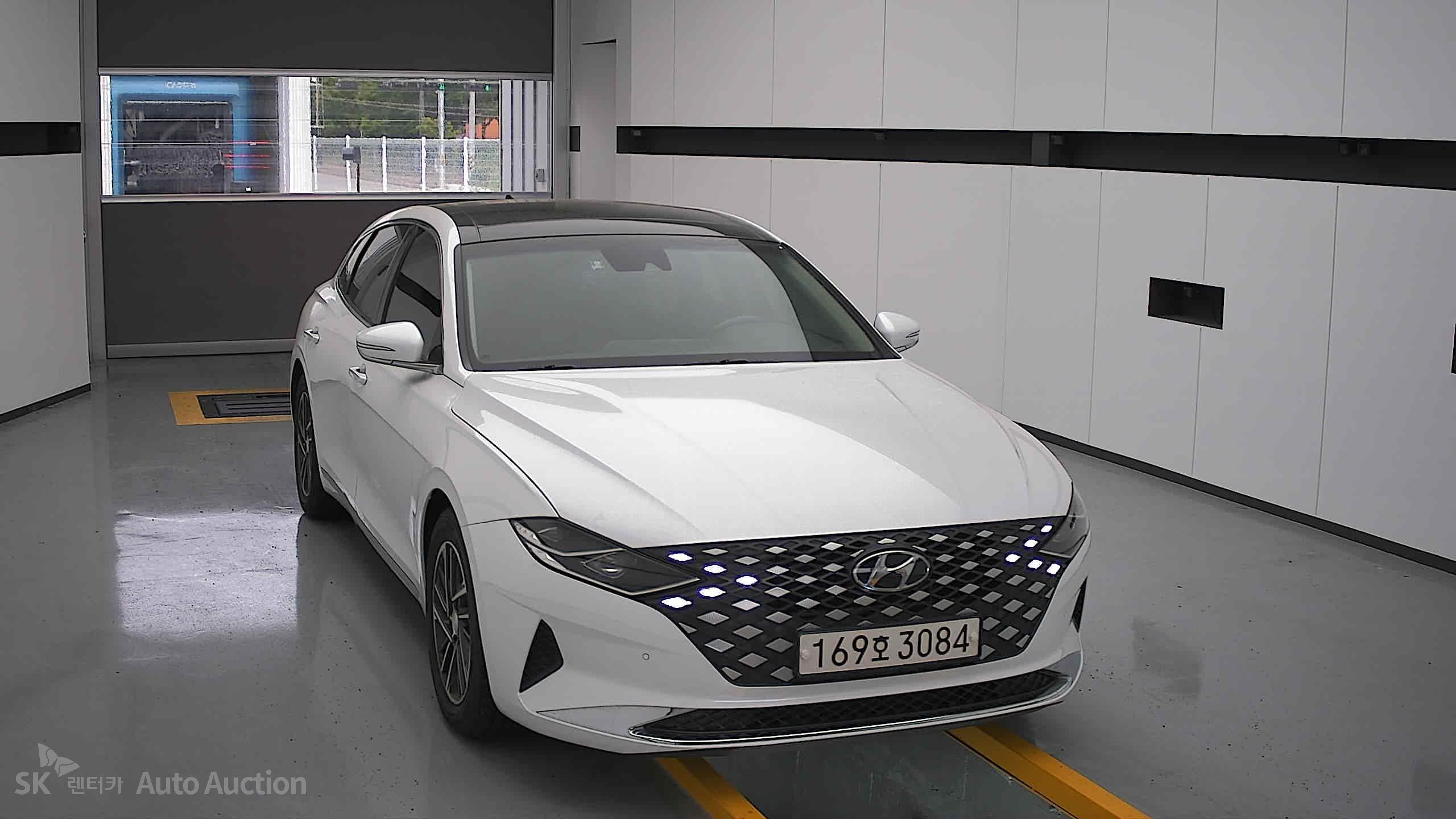2022 - hyundai grandeur