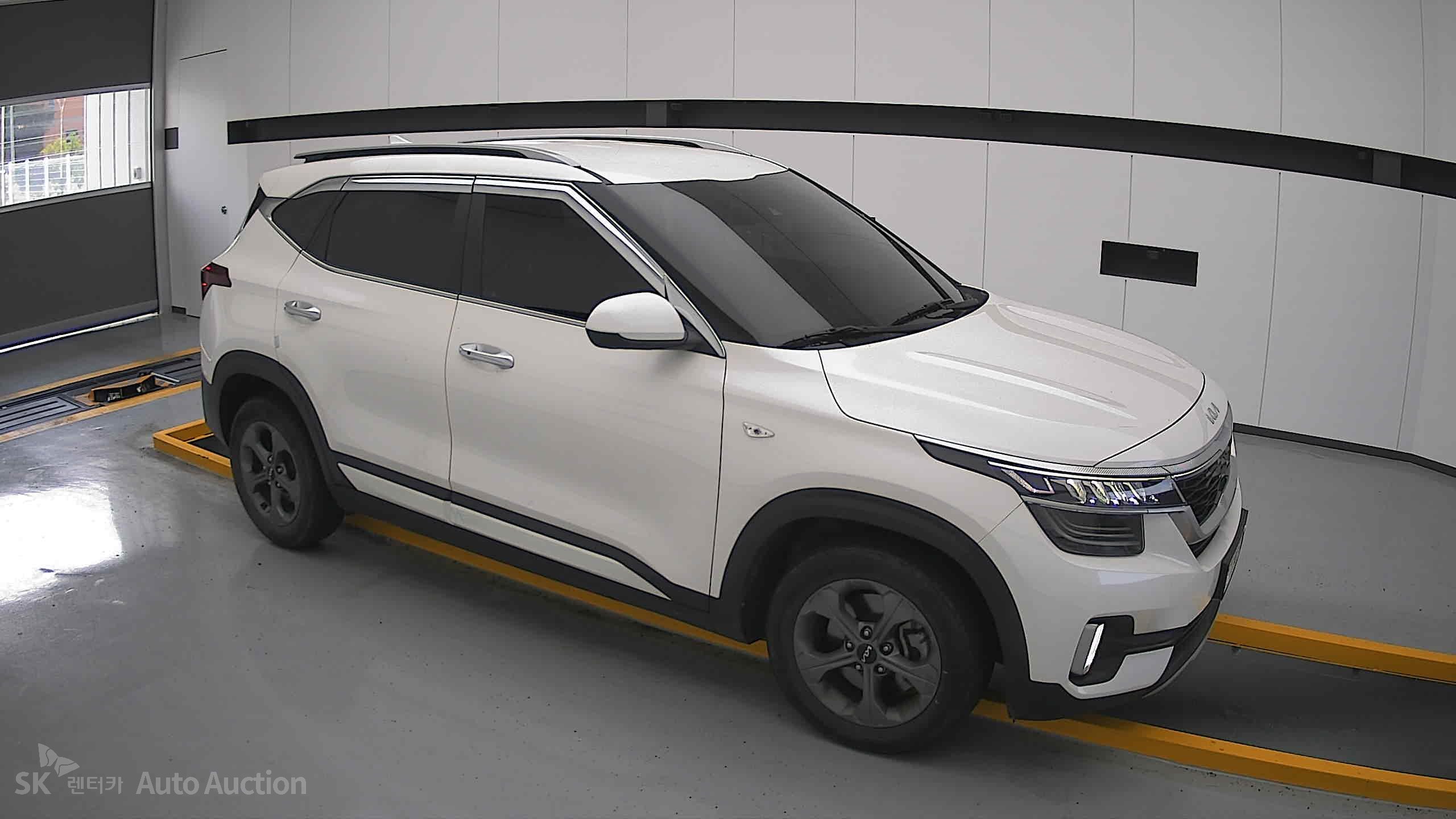 2023 - kia seltos