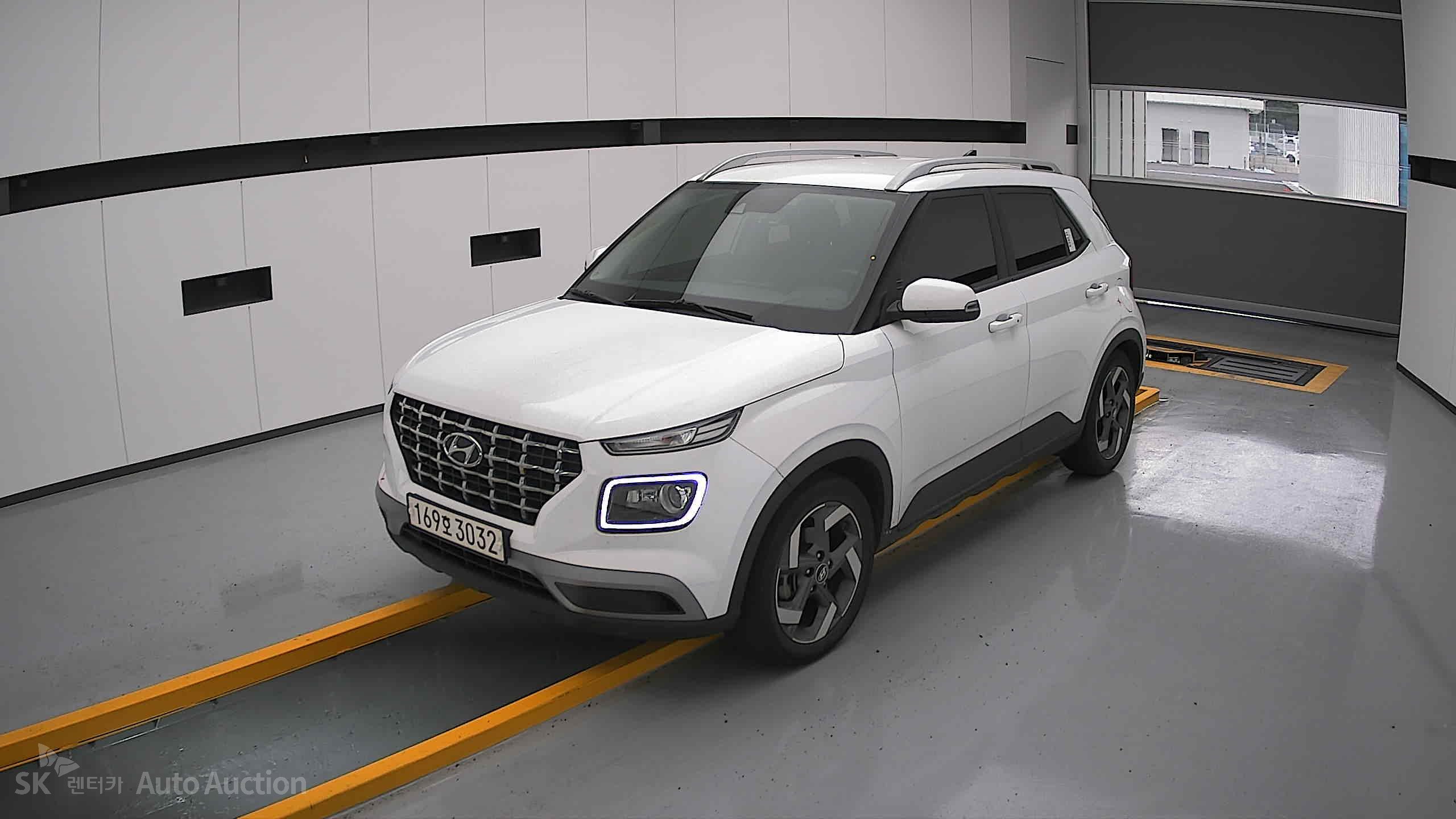 2022 - hyundai venue