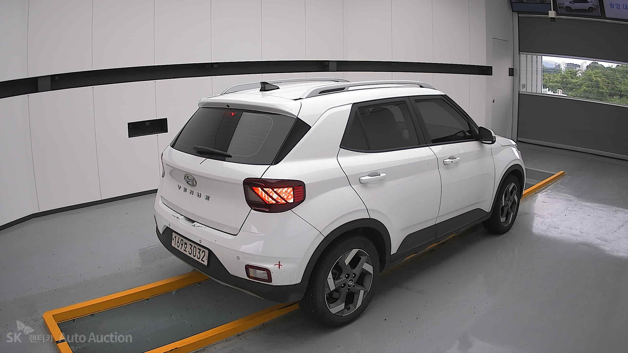 2022 - hyundai venue