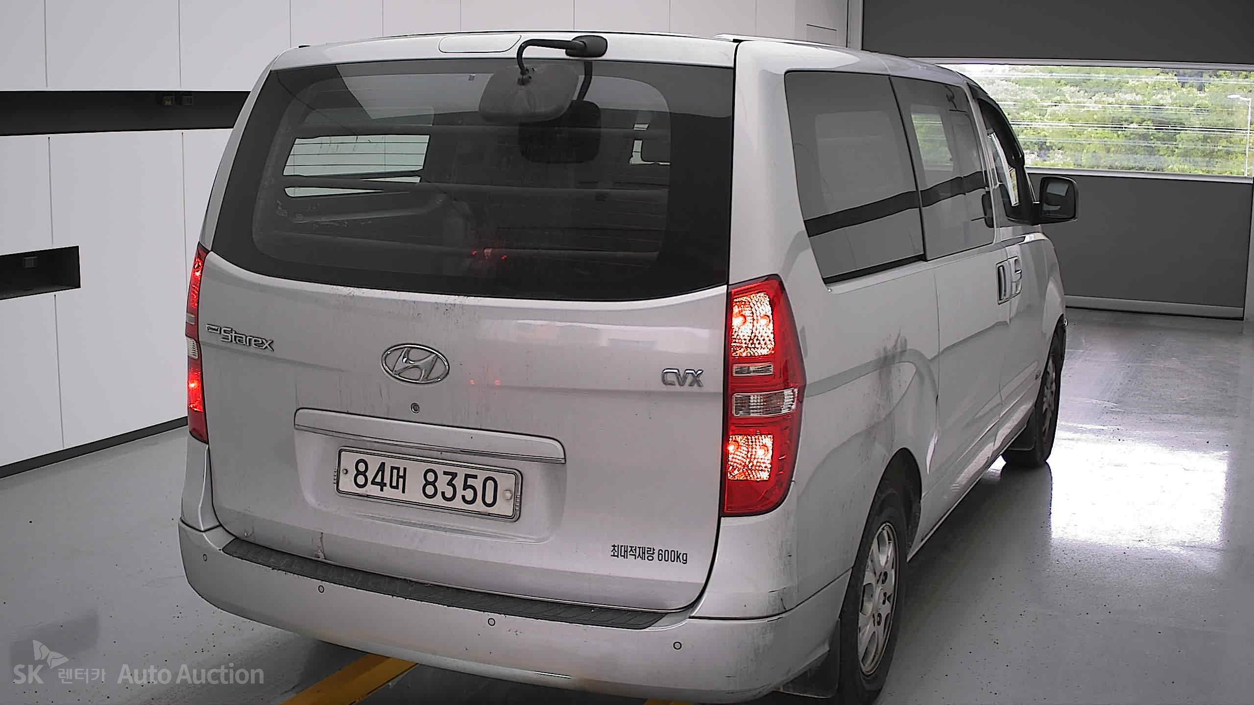 2009 - hyundai grand starex