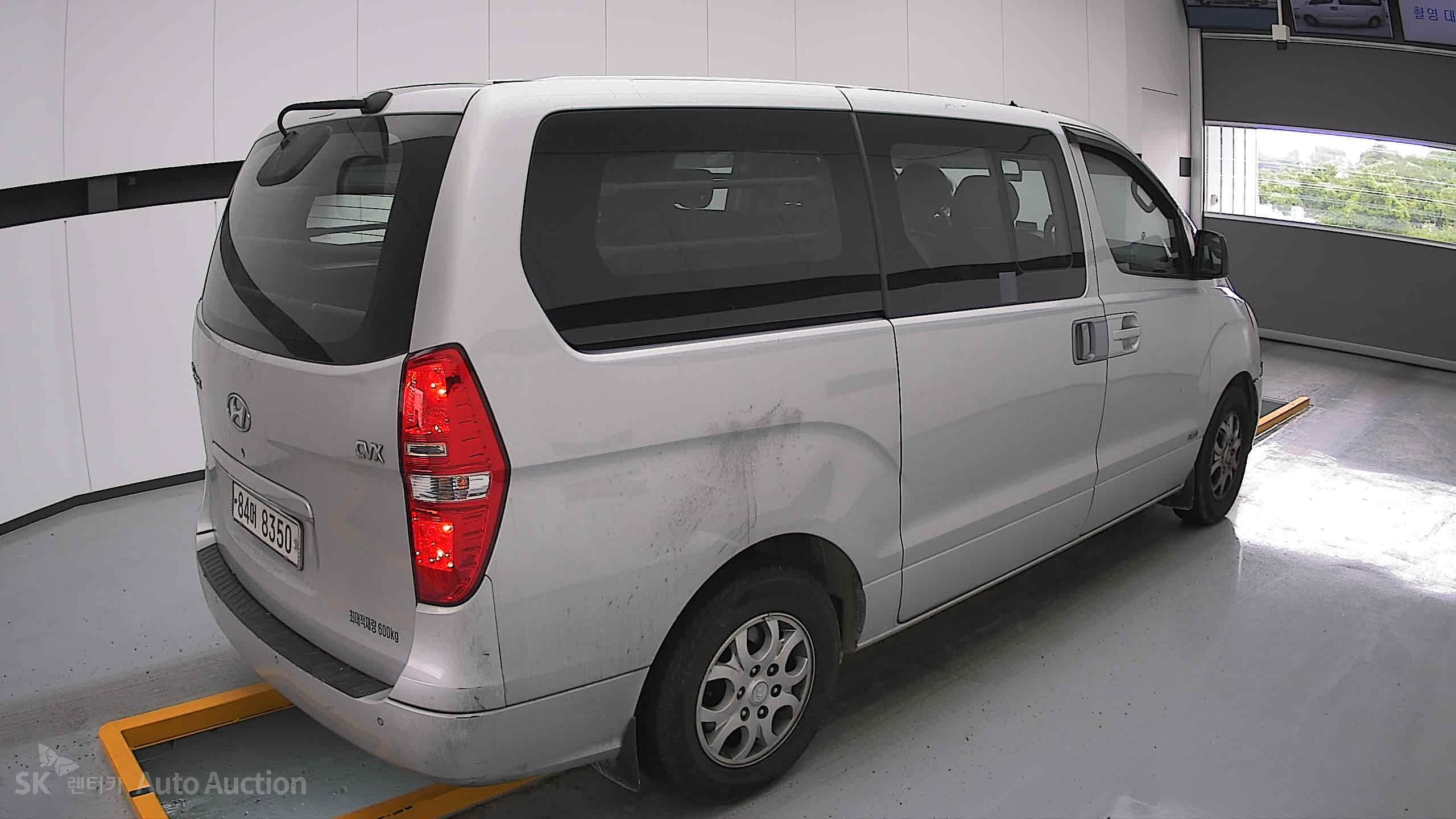 2009 - hyundai grand starex