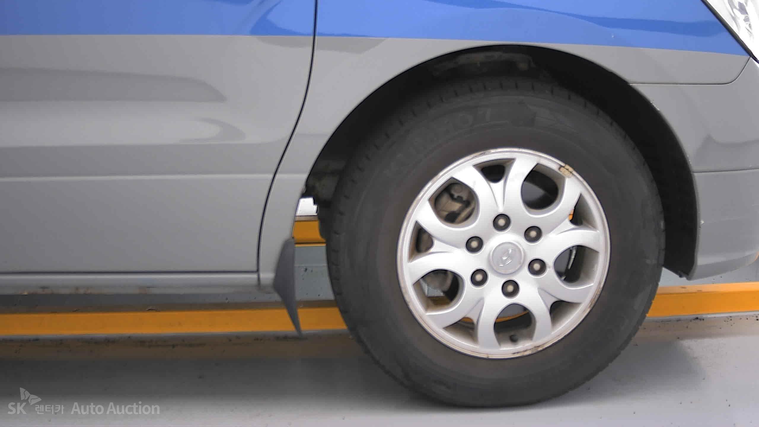 2012 - hyundai grand starex