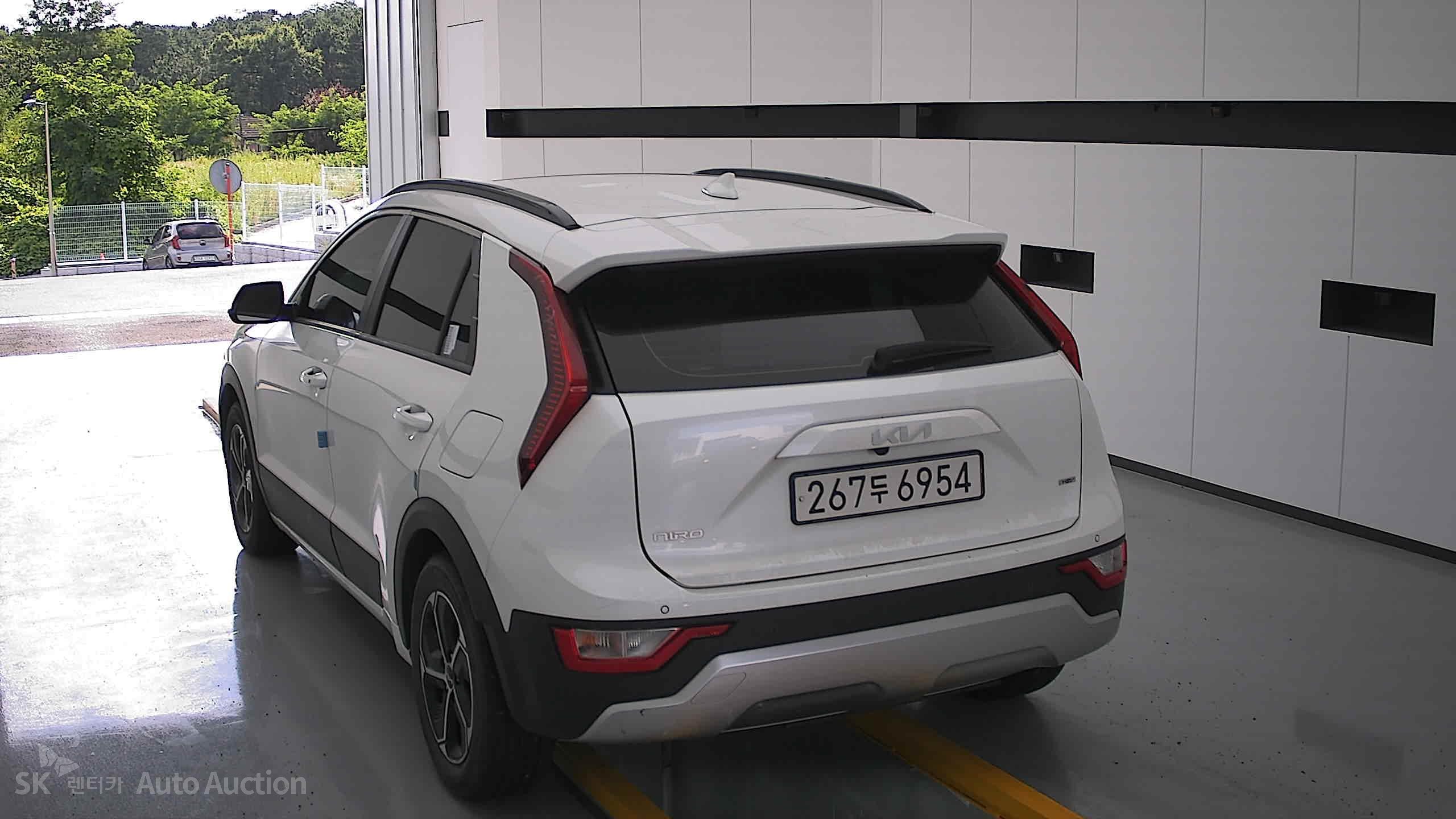 2022 - kia all-new niro